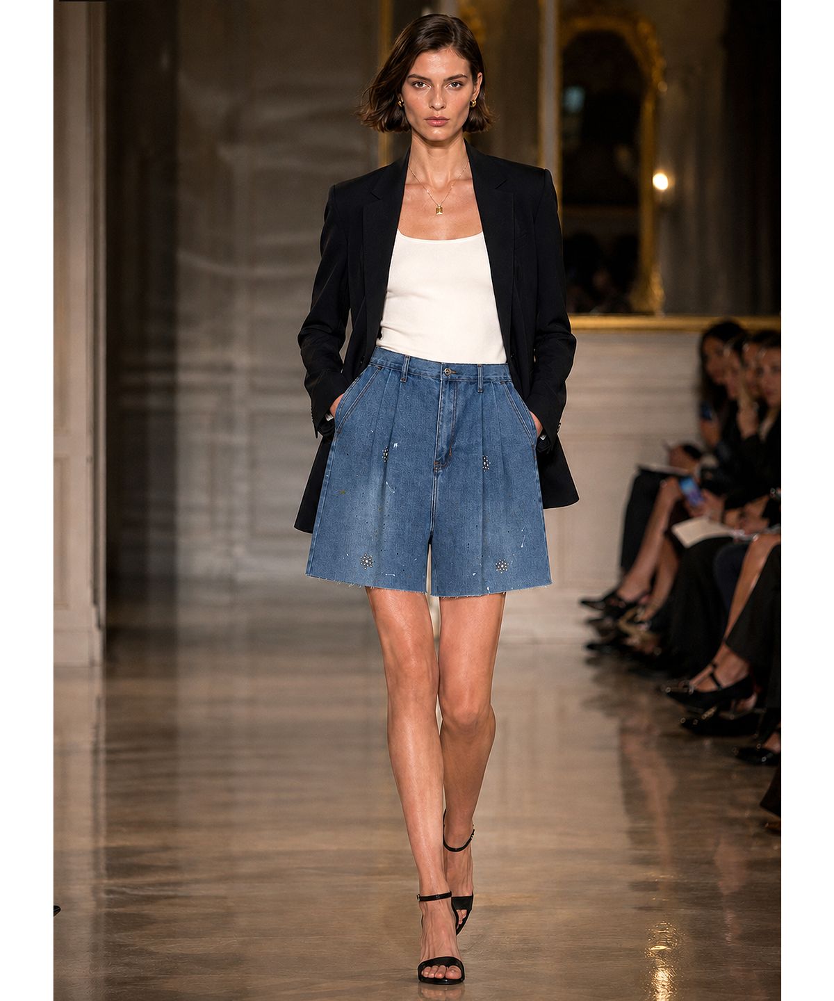 스트라이크(STRIKE) Atelier Jeweled Washed Denim Shorts (BLUE)