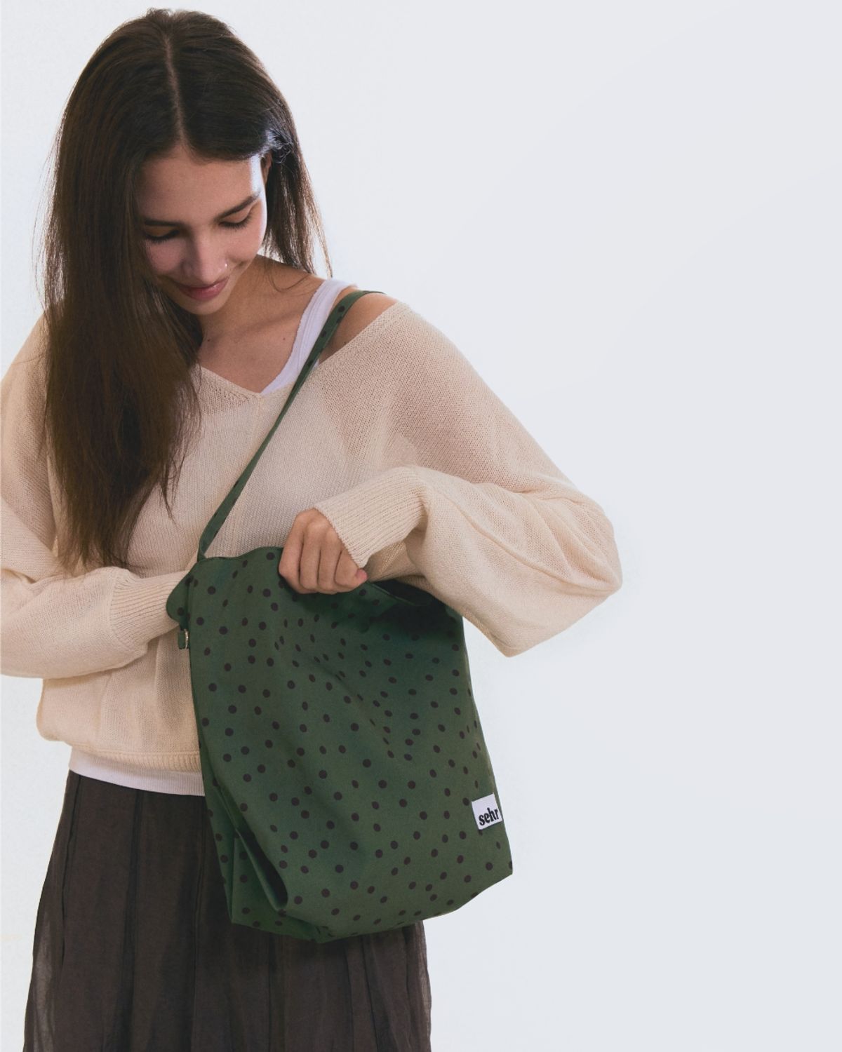 세르(SEHR) Dot-Dot Medium Bucket Bag (Green)
