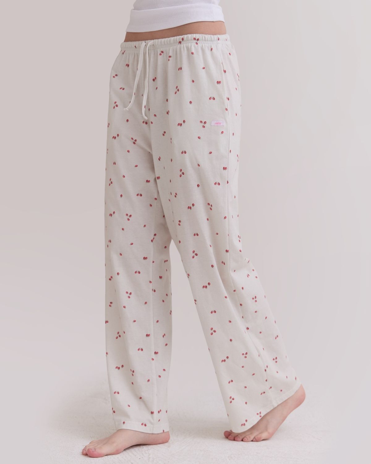 세르(SEHR) Red Berry Day-Wear Pants (Ivory)