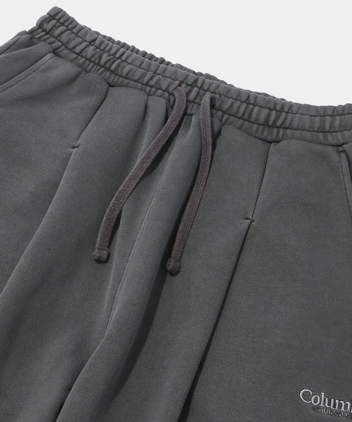 컬럼비아 유니버시티(COLUMBIA UNIVERSITY) NYC EMB DYED TERRY PINTUCK SWEATPANTS_CHARCOAL
