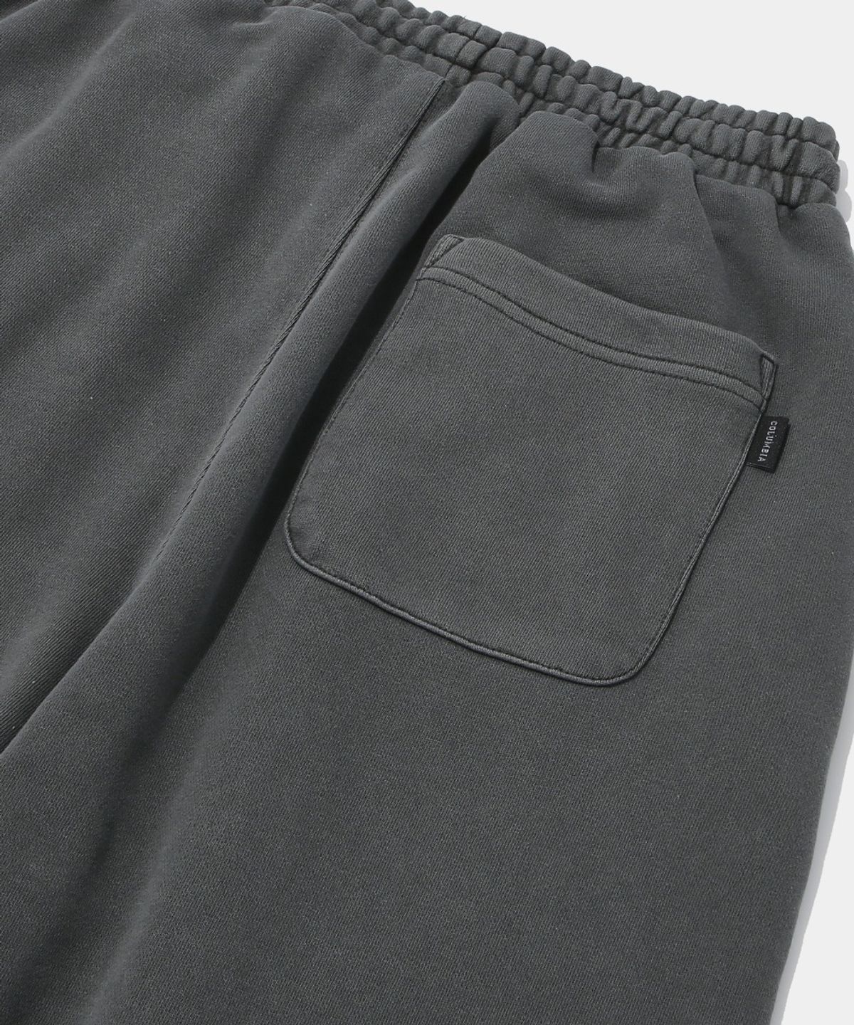 컬럼비아 유니버시티(COLUMBIA UNIVERSITY) NYC EMB DYED TERRY PINTUCK SWEATPANTS_CHARCOAL