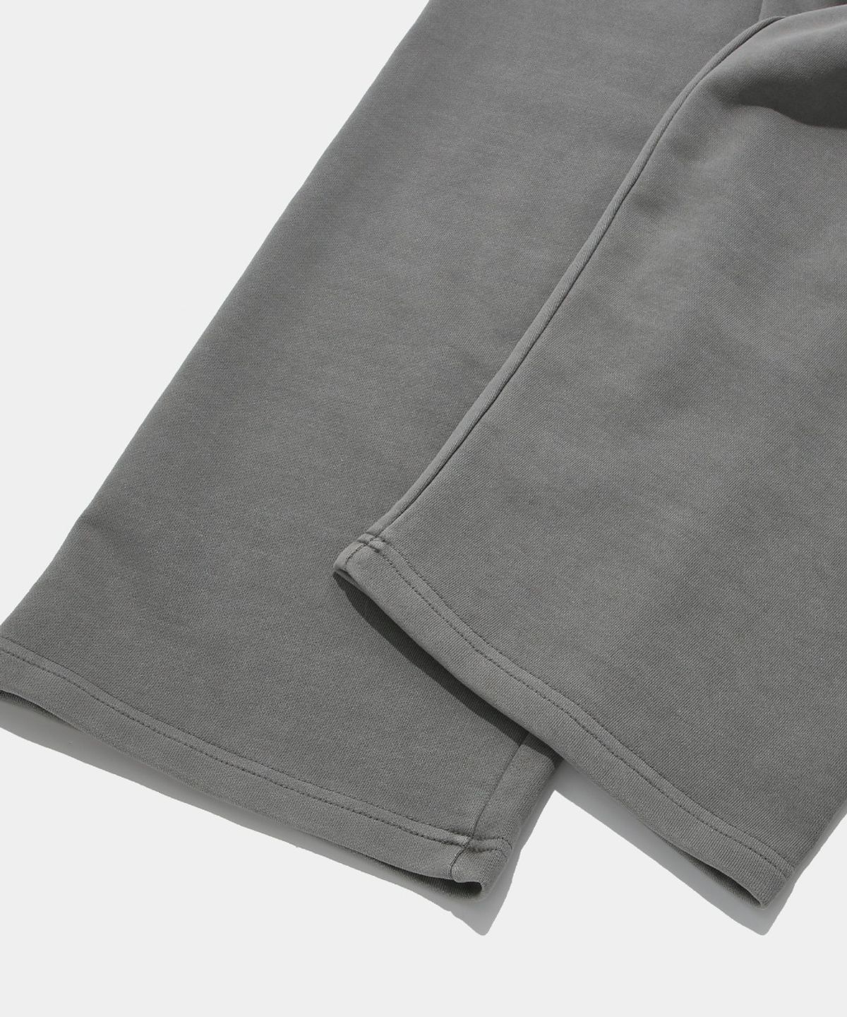 컬럼비아 유니버시티(COLUMBIA UNIVERSITY) NYC EMB DYED TERRY PINTUCK SWEATPANTS_GRAY