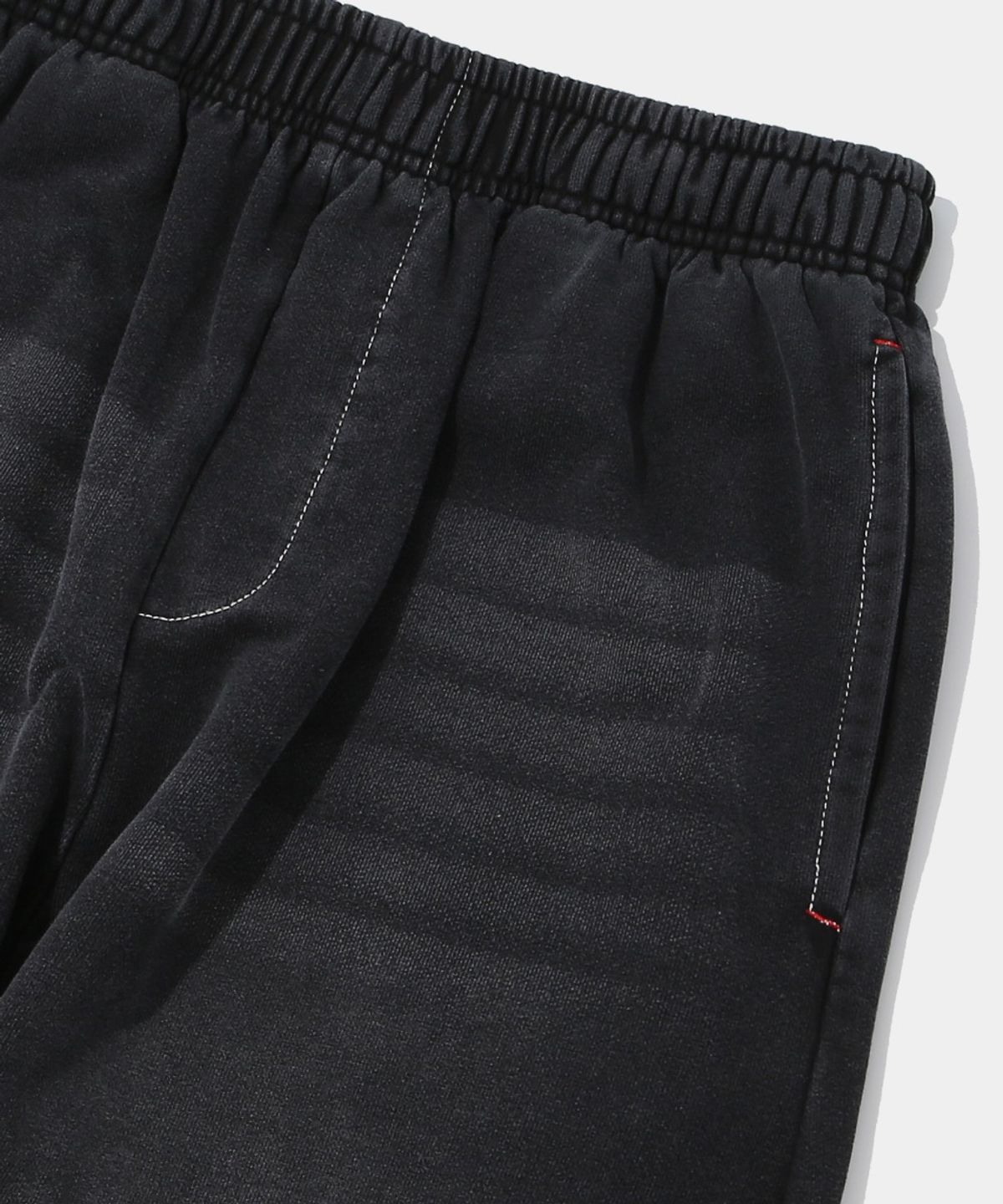 컬럼비아 유니버시티(COLUMBIA UNIVERSITY) CAT WASHED LOOSE-FIT DENIM TERRY SWEATPANTS_BLACK DENIM