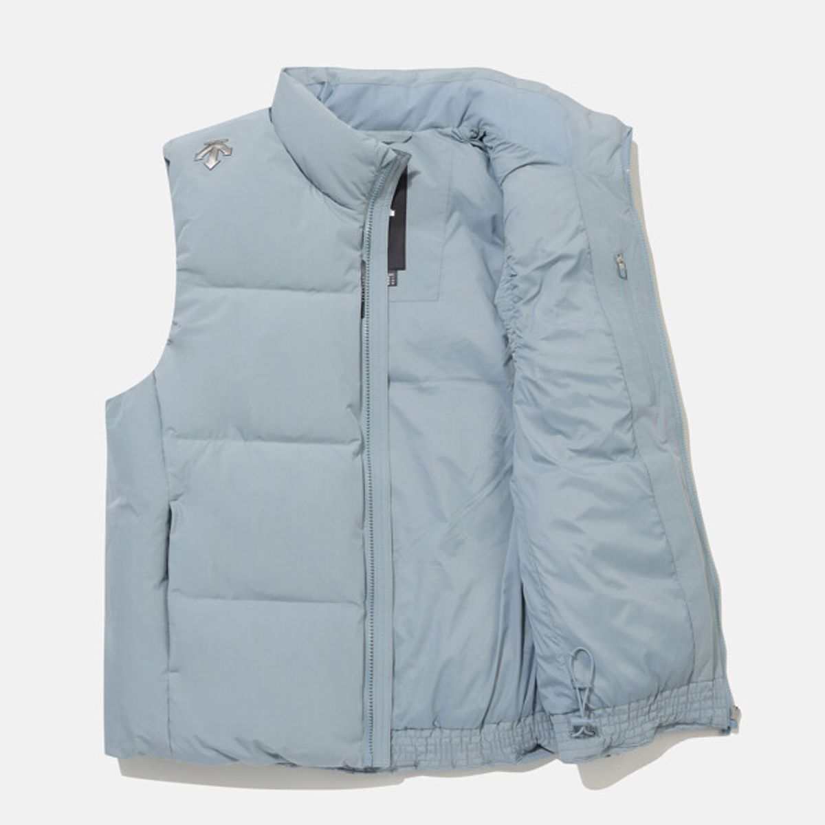 데상트(DESCENTE) 에센셜 숏 푸퍼 컴포트핏 다운 베스트 스카이 블루 SR423UDVO1