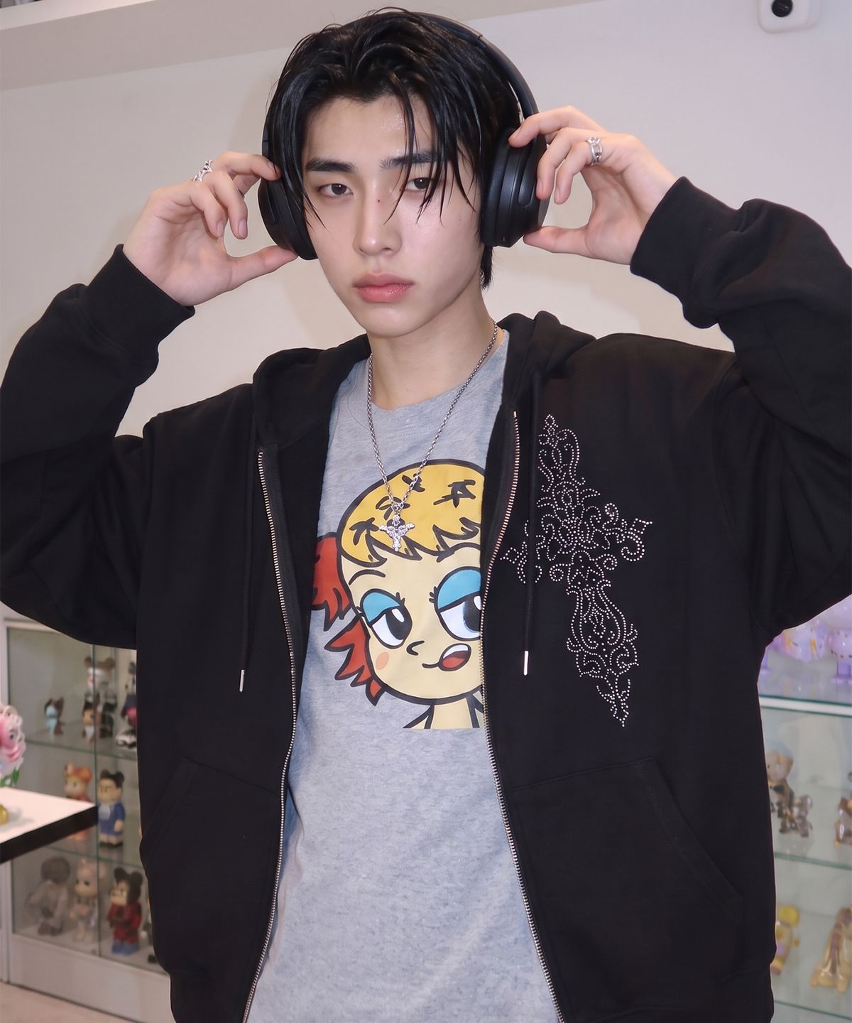 그레이버(GRAVER) [UNISEX] STUD SIM CROSS 후드집업_2color