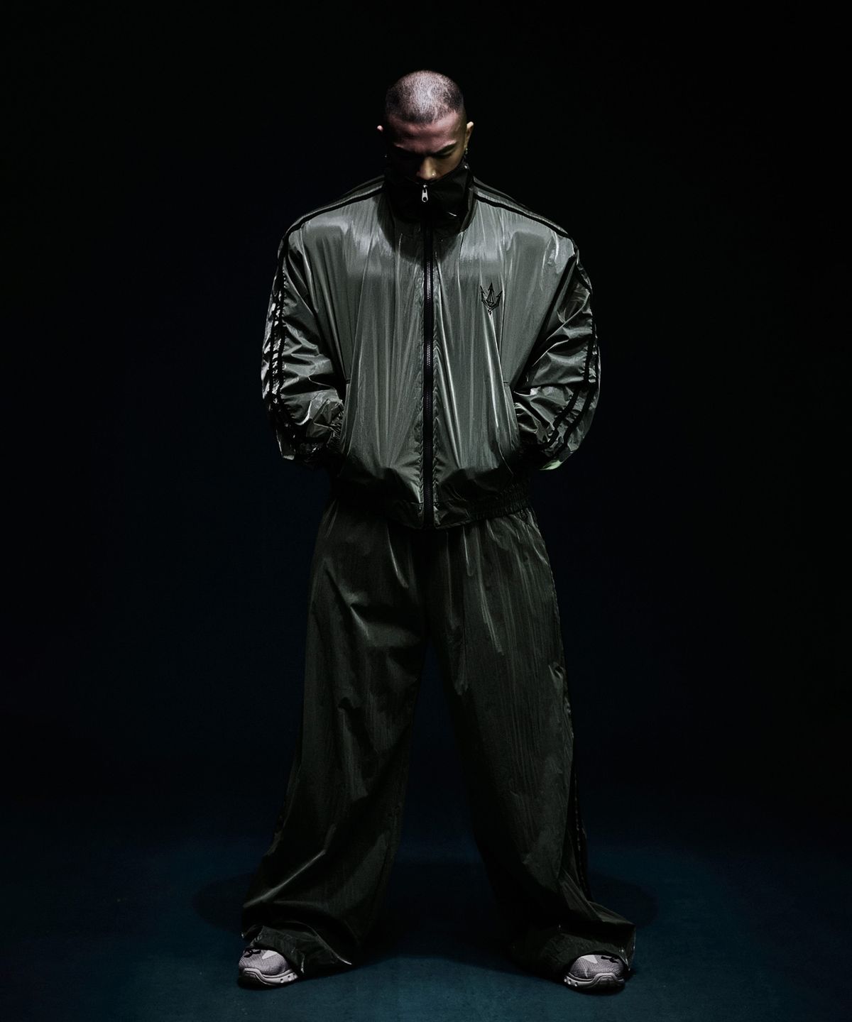 파이드(FIED) GLAZED SATIN SHELL 윈드브레이커 - Olive