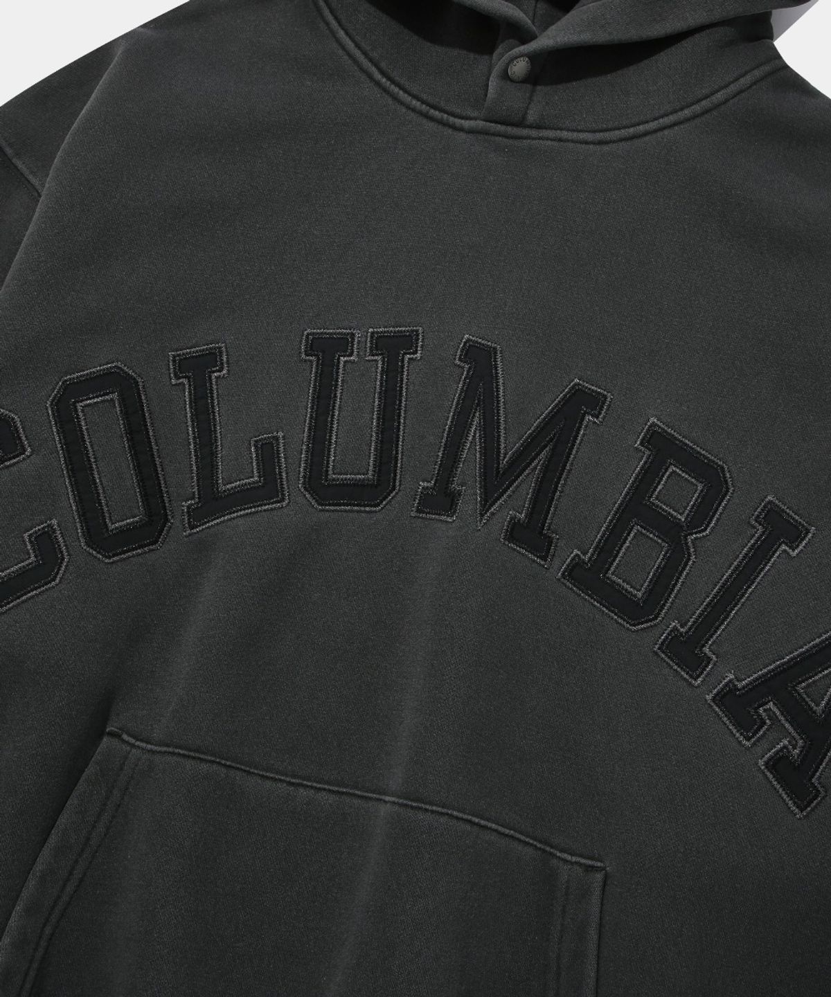 컬럼비아 유니버시티(COLUMBIA UNIVERSITY) BIG ARCH DYED FLEECE HOODIE_CHARCOAL