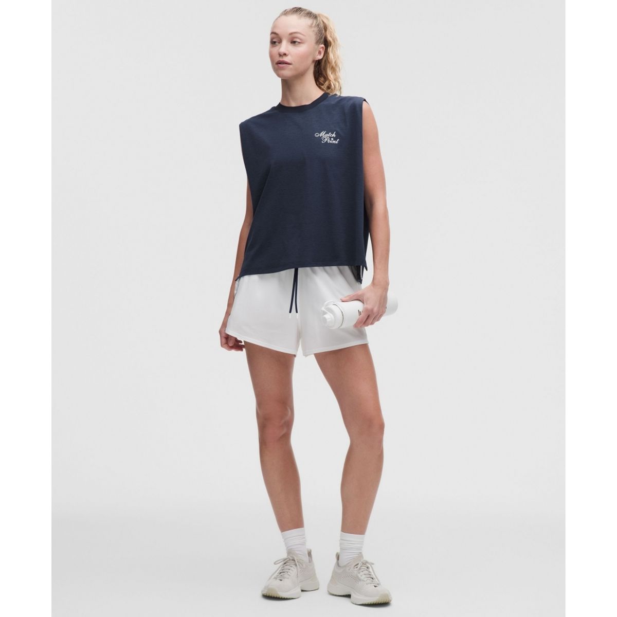 룰루레몬(LULULEMON) 릴랙스 핏 머슬 탱크탑 *테니스 그래픽  CLBL WHT