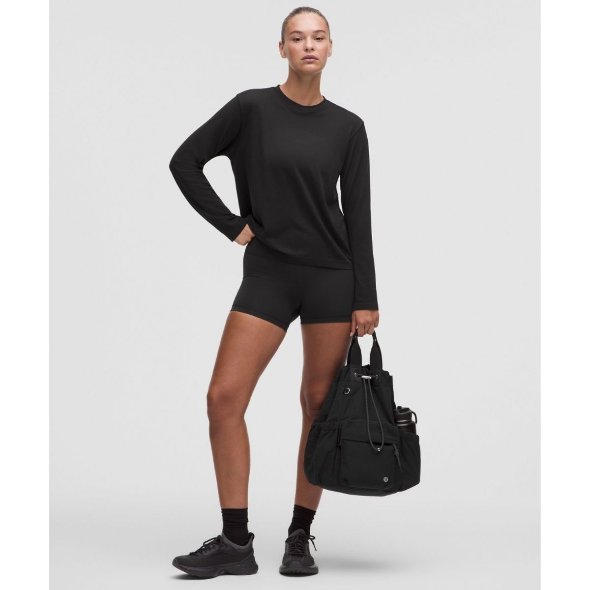 룰루레몬(LULULEMON) 슈퍼 스위프틀리 릴랙스 핏 롱슬리브 셔츠  BLK