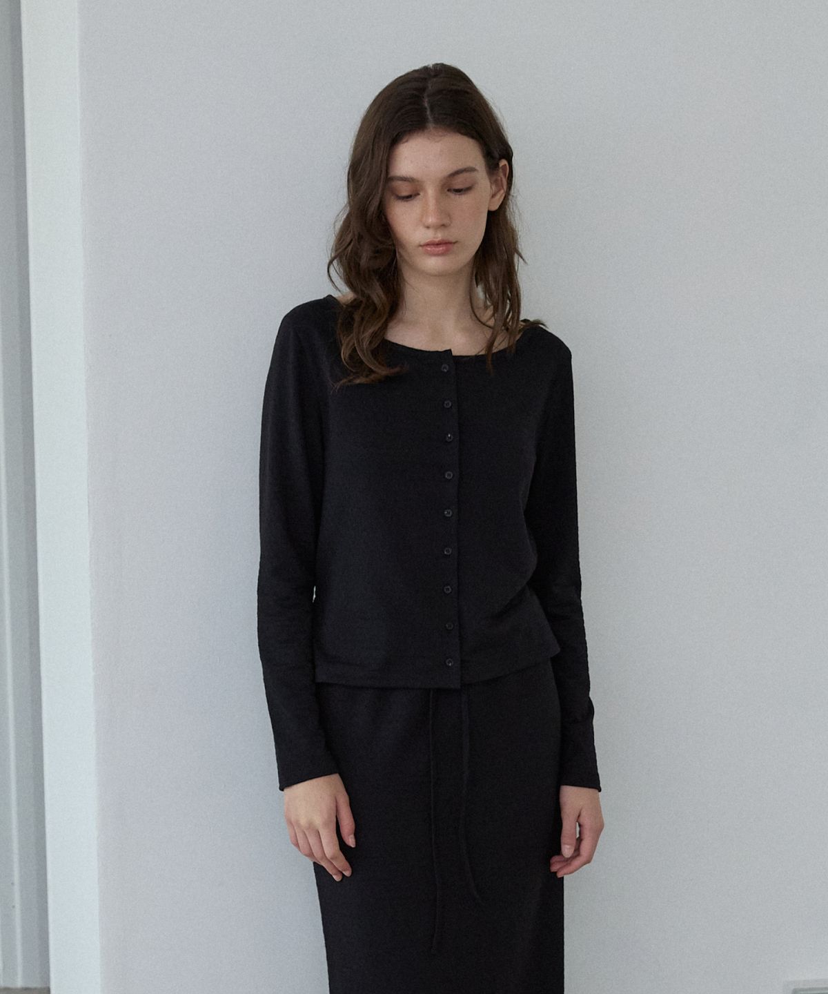 위오이(WIOE) Jacquard Cardigan_Black