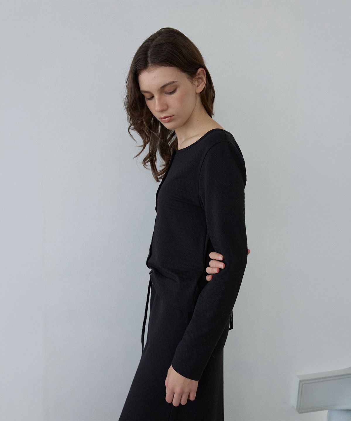 위오이(WIOE) Jacquard Cardigan_Black