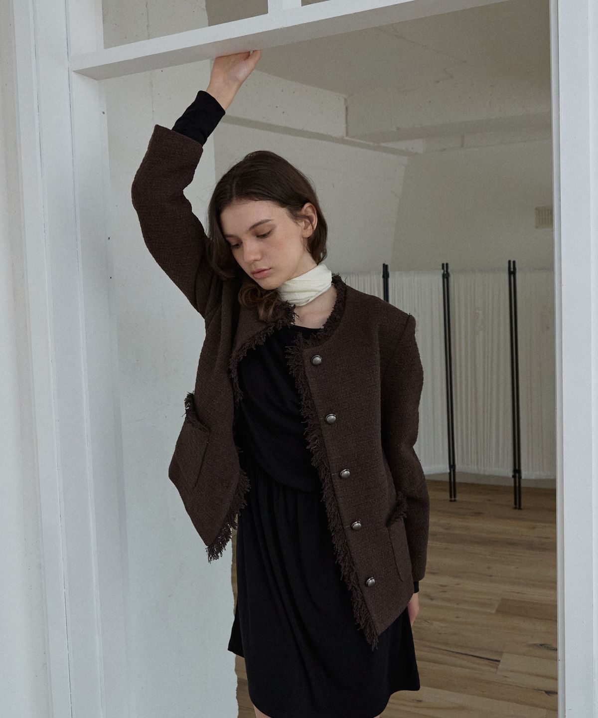 위오이(WIOE) Antique Fringe Tweed Jacket_Brown
