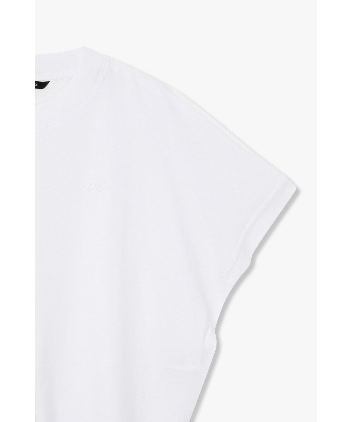 아르마니 익스체인지(ARMANI EXCHANGE) 여성 백 패치 라운드 헴 티셔츠 _화이트 A426330510