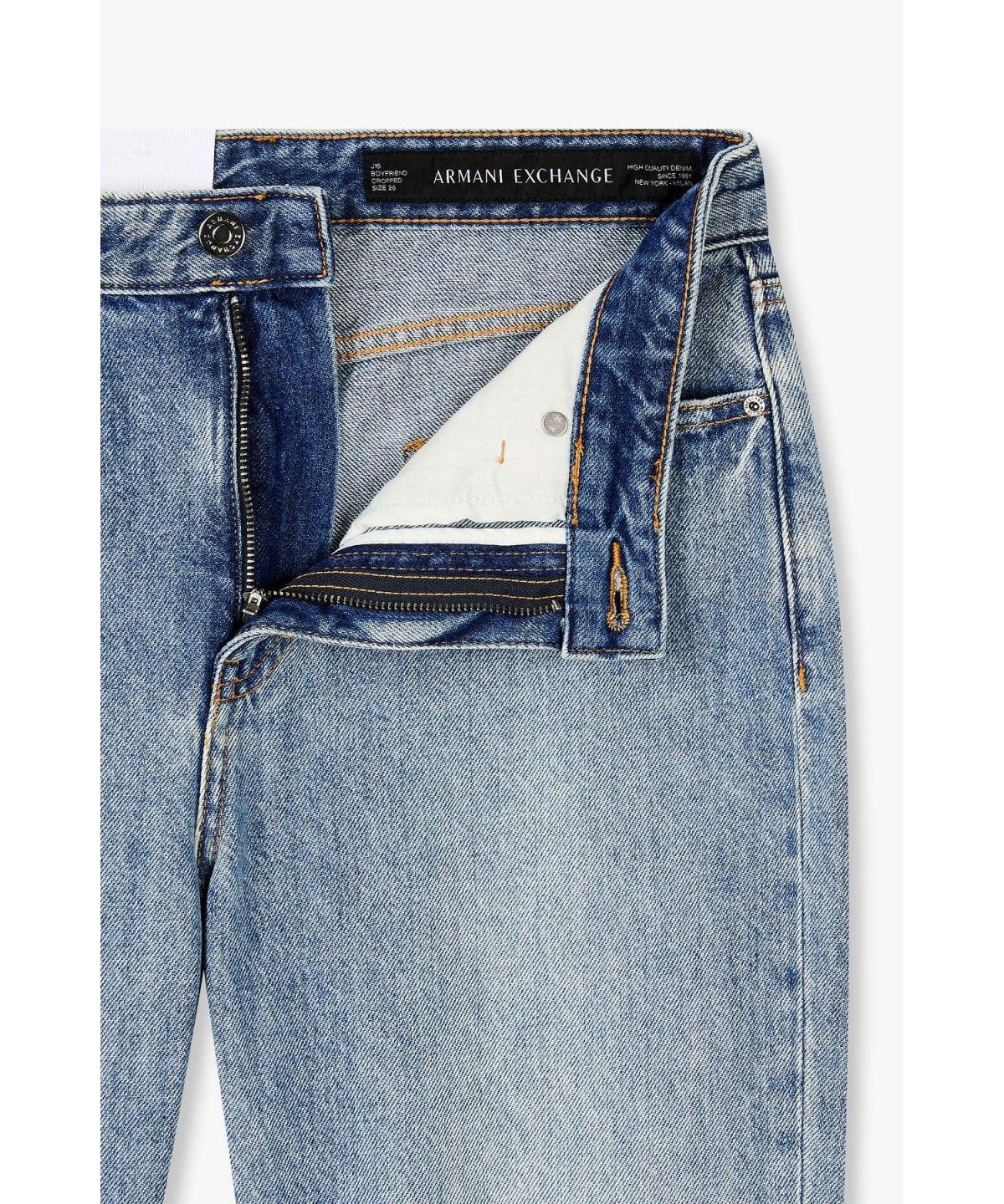아르마니 익스체인지(ARMANI EXCHANGE) 여성 로고 패치 미드라이즈 보이프렌드 진_라이트 블루 A426340501