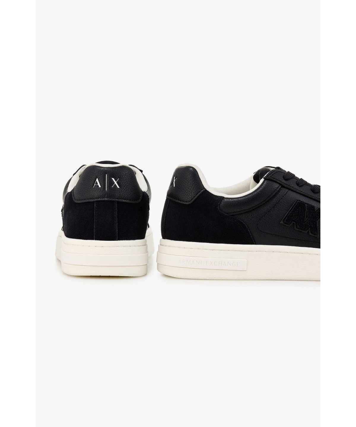 아르마니 익스체인지(ARMANI EXCHANGE) 남성 로고 패치 레더 스니커즈 _다크 네이비 A416375004