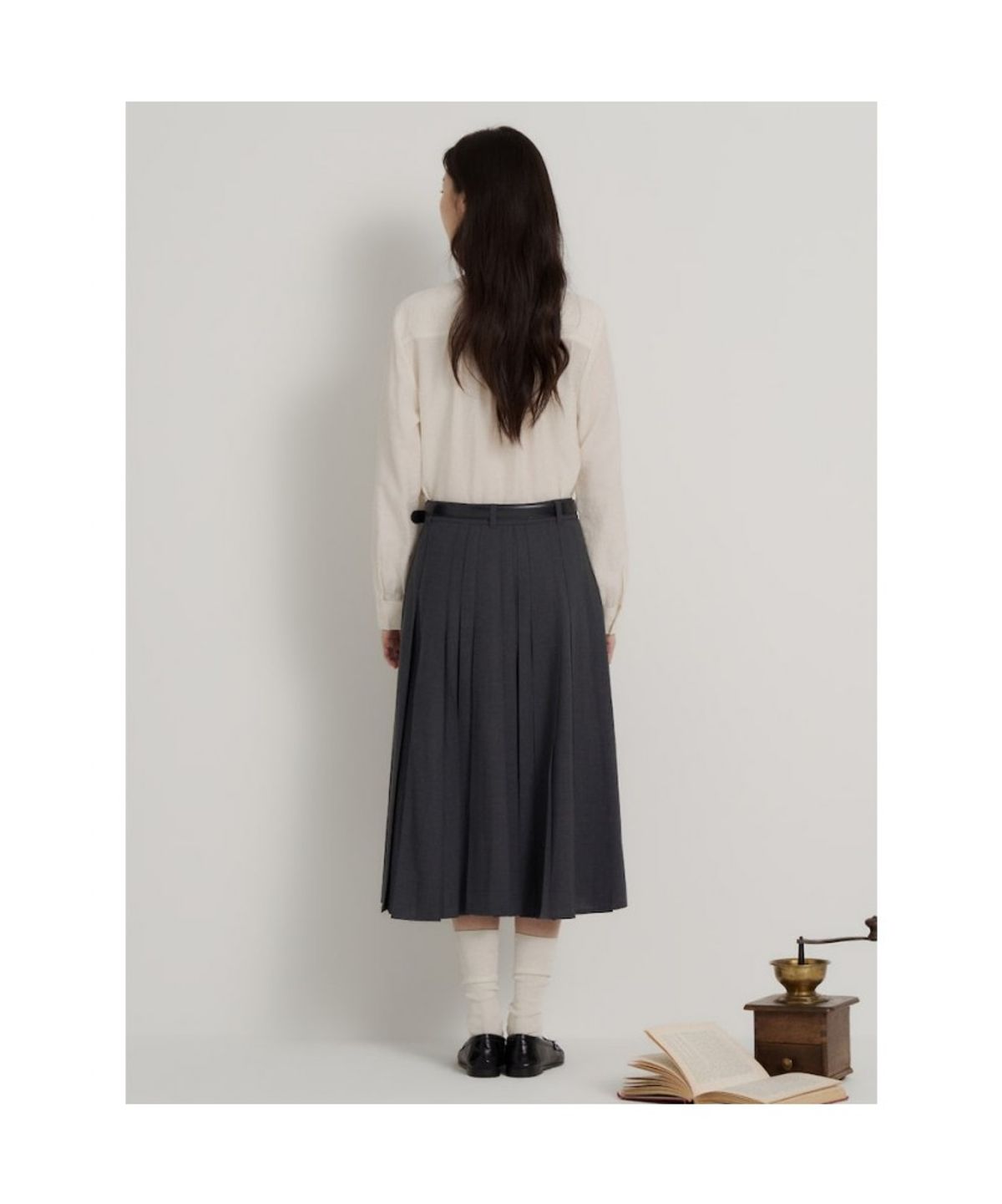 빈폴 레이디스(BEANPOLE LADIES) 울폴리 플리츠 스커트  애쉬 (BF6827C514)