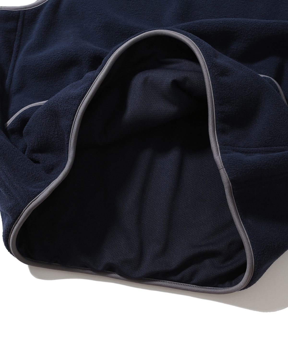 휴머러스 어카운트(HUMOROUS ACCOUNT) WAVE PK FLEECE VEST / NAVY