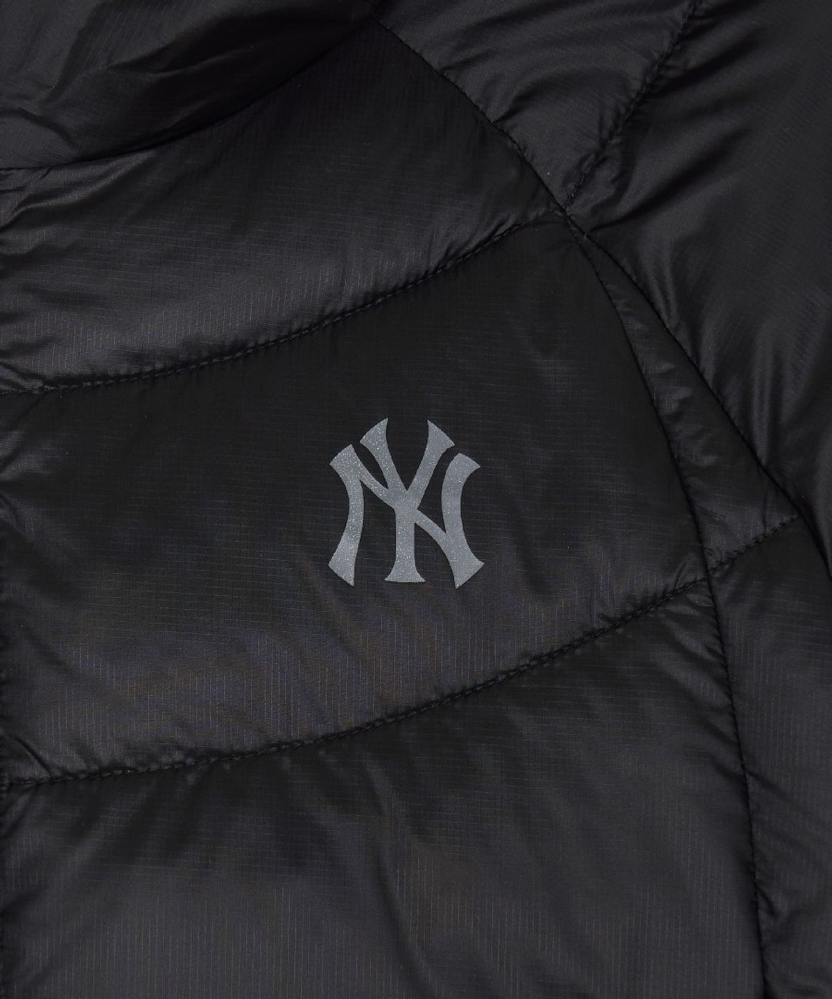 엠엘비(MLB) 여성 경량 후드 커브패딩 NY (Black)