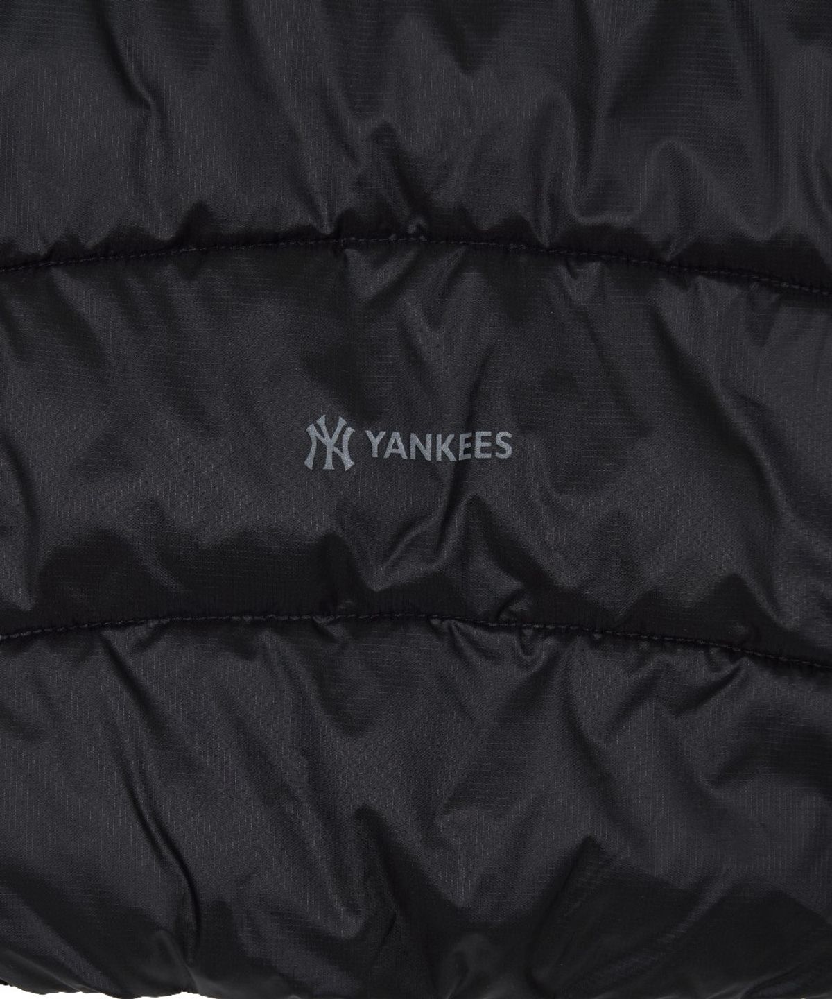엠엘비(MLB) 여성 경량 후드 커브패딩 NY (Black)