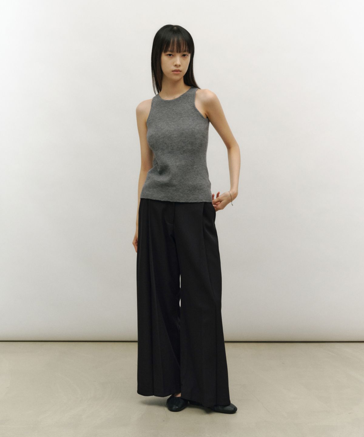 로우타이드(LOW TIDE) TAILORED TUCK PANTS [BLACK]