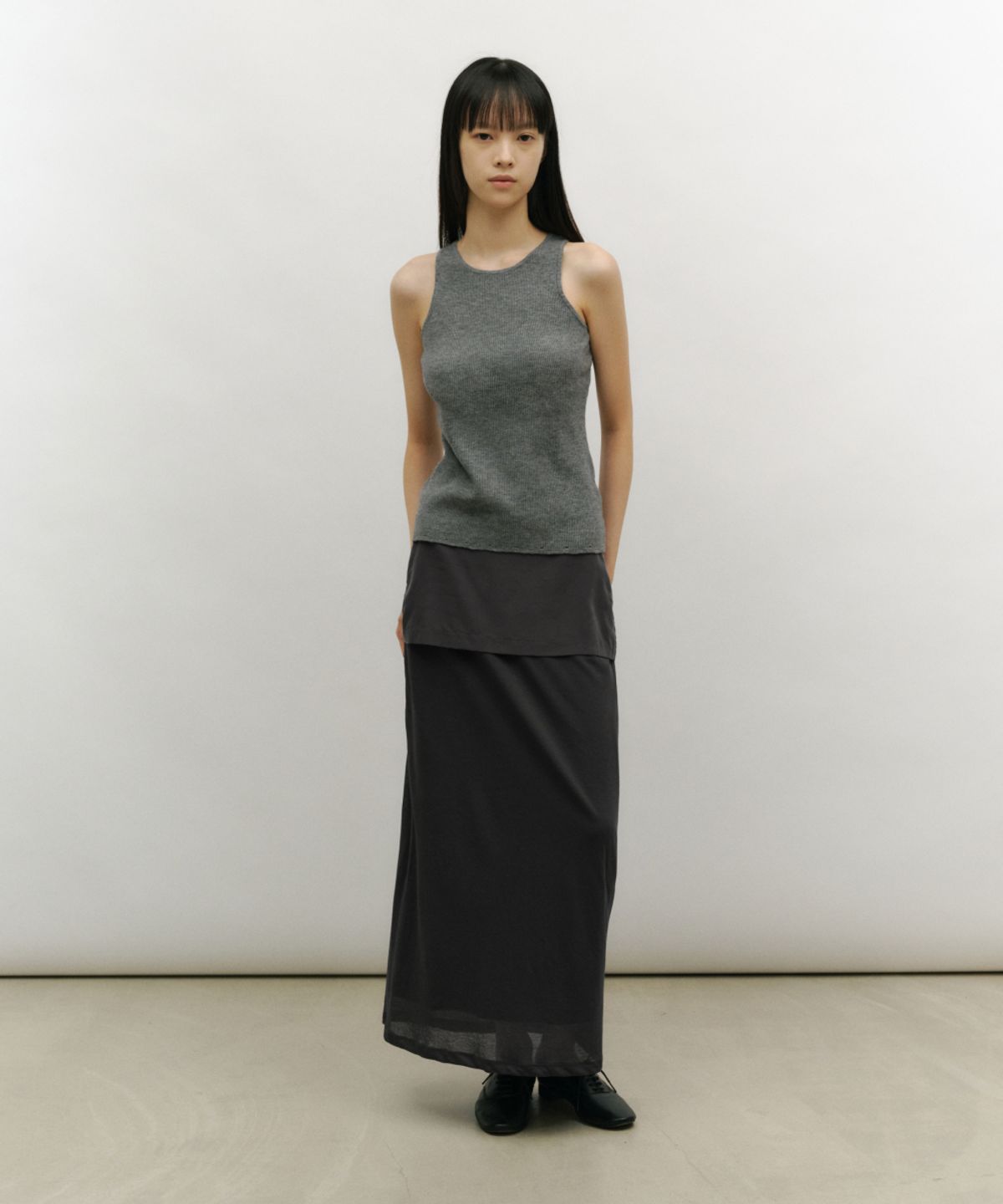 로우타이드(LOW TIDE) SOFT FRAY KNIT SLEEVELESS TOP [MELANGE GREY]
