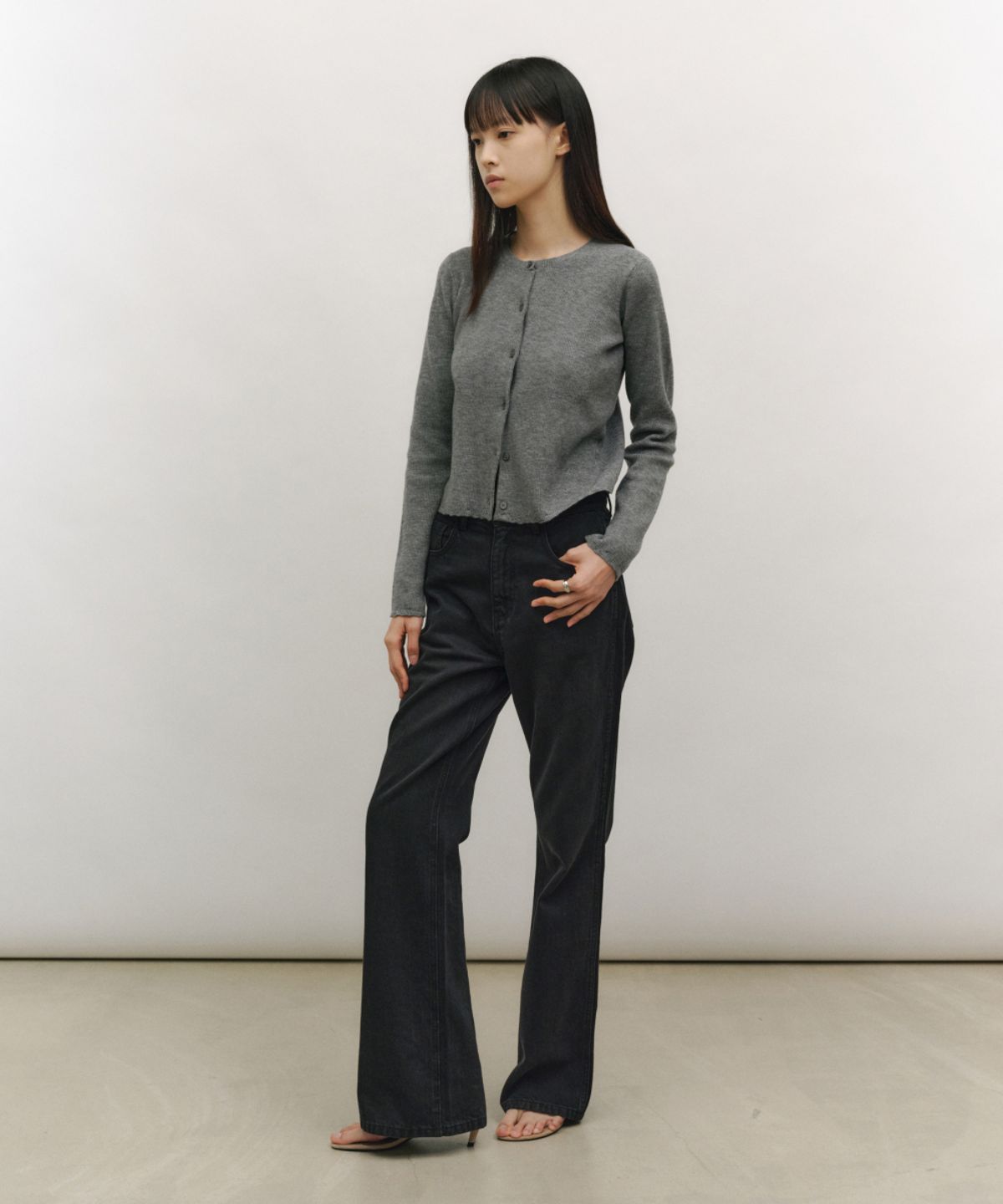 로우타이드(LOW TIDE) SOFT FRAY KNIT CARDIGAN [MELANGE GREY]