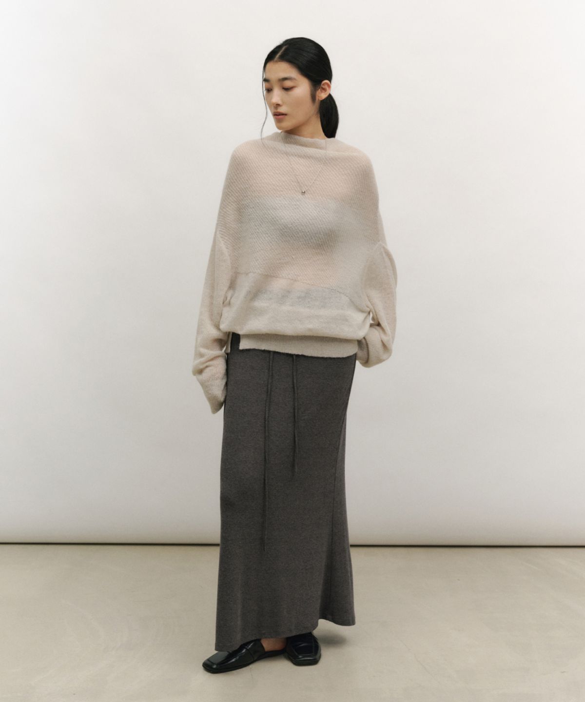로우타이드(LOW TIDE) RELAXED OFF-SHOULDER KNIT [LIGHT GREY]