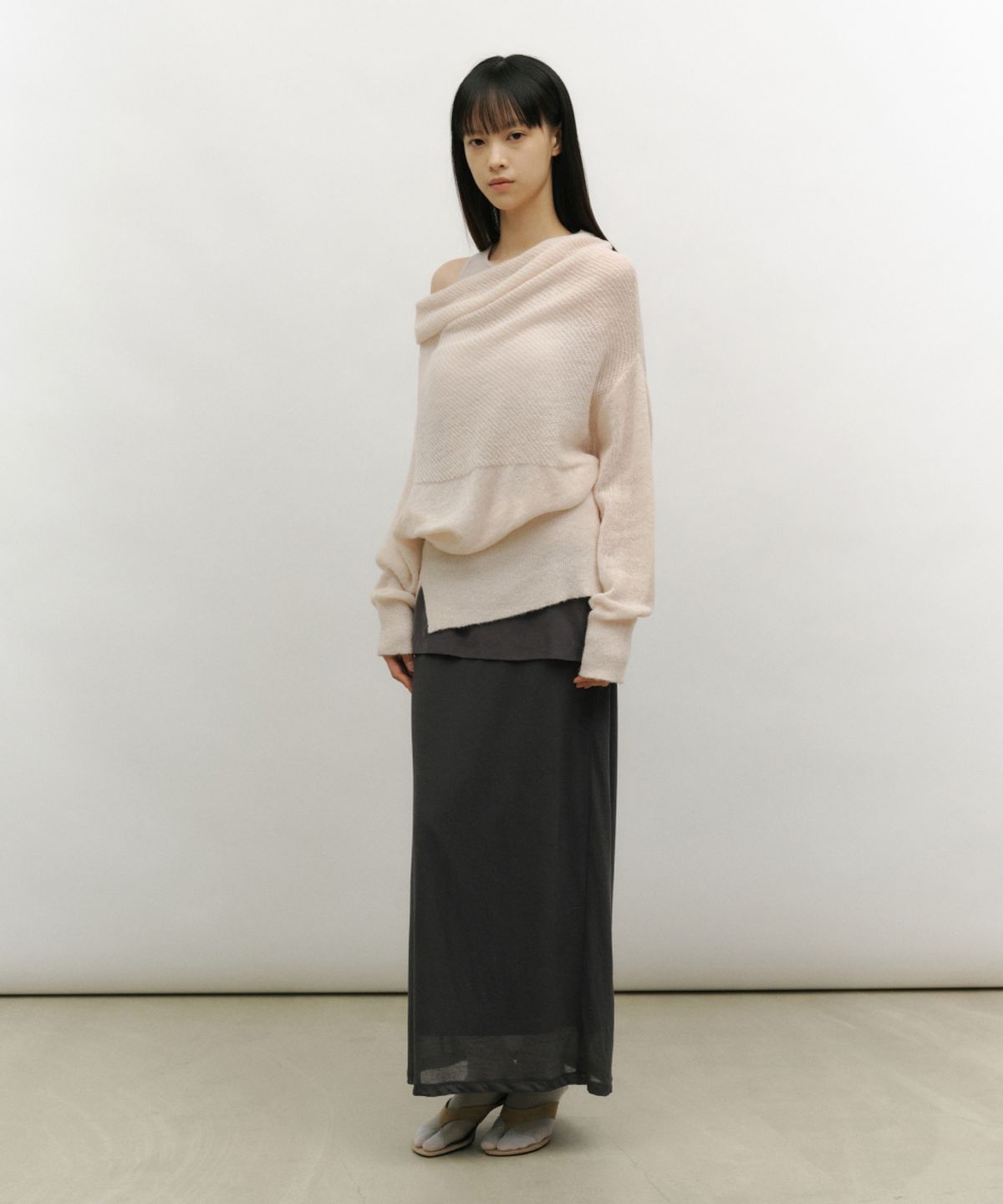 로우타이드(LOW TIDE) RELAXED OFF-SHOULDER KNIT [SALMON]