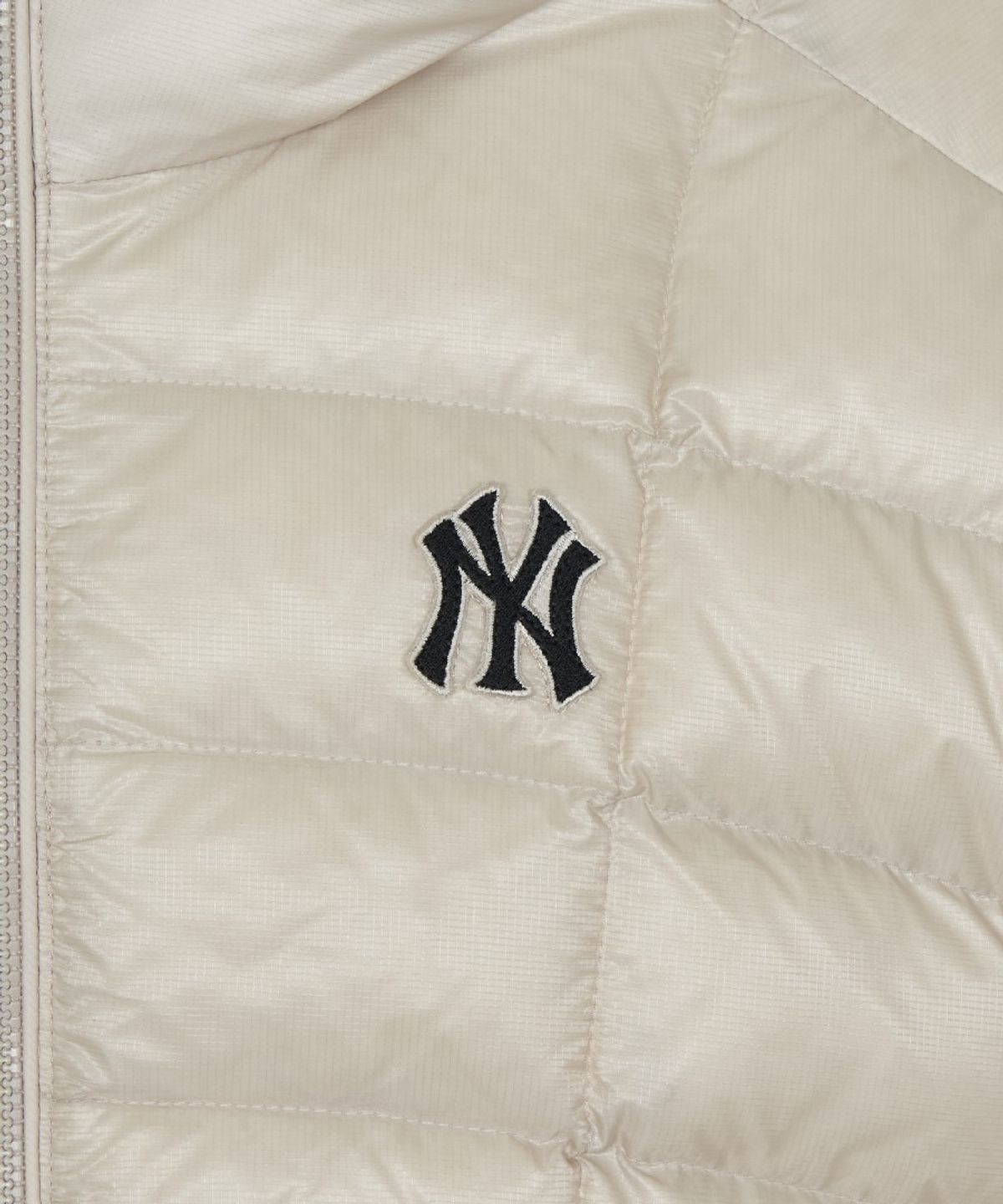 엠엘비 키즈(MLB KIDS) 아웃도어 모디파이드 글로시 경량다운 NY (D.Cream)