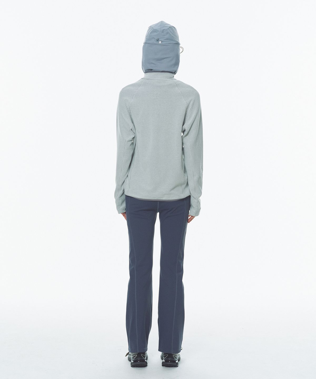 미나수(MENASOO) Neo Curve Waffle Half Zipup_Light Gray