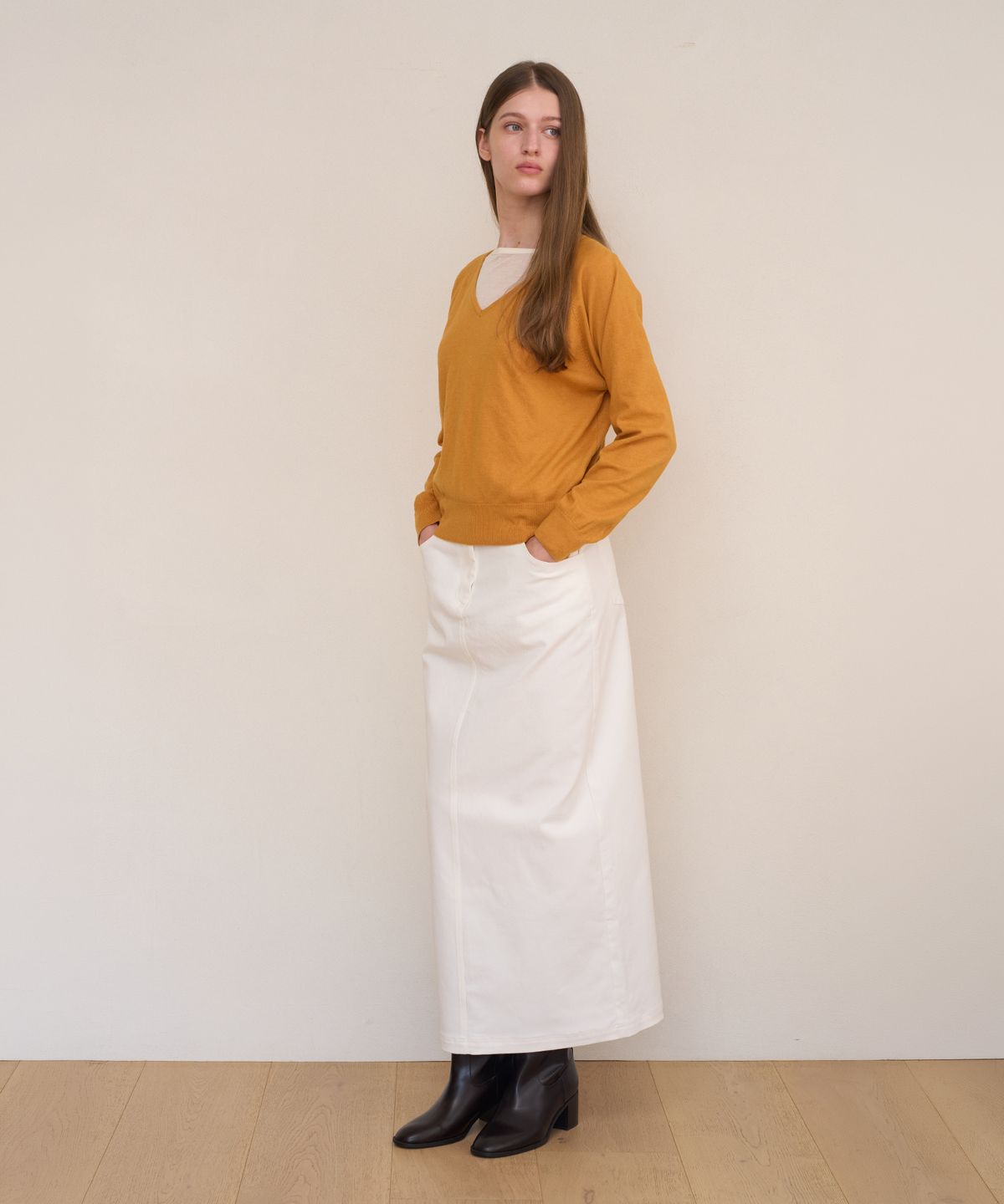 아템포(ATEMPO) ESSENTIAL V-NECK PULLOVER KNIT