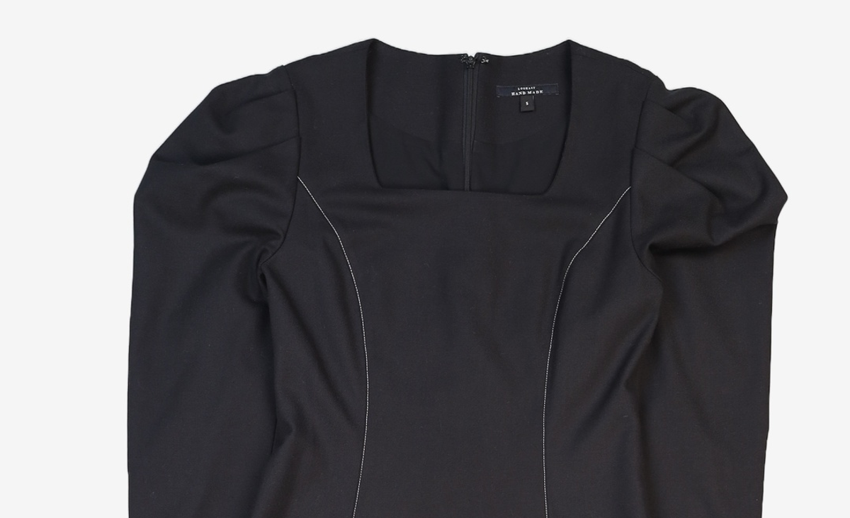 룩캐스트(LOOKAST) 블랙 샐리 칼라 스티치 드레스 / BLACK SALLY COLOR STITCH DRESS S