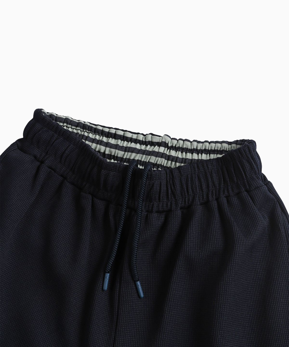 미나수(MENASOO) Waffle Layered Waist Pants_Navy