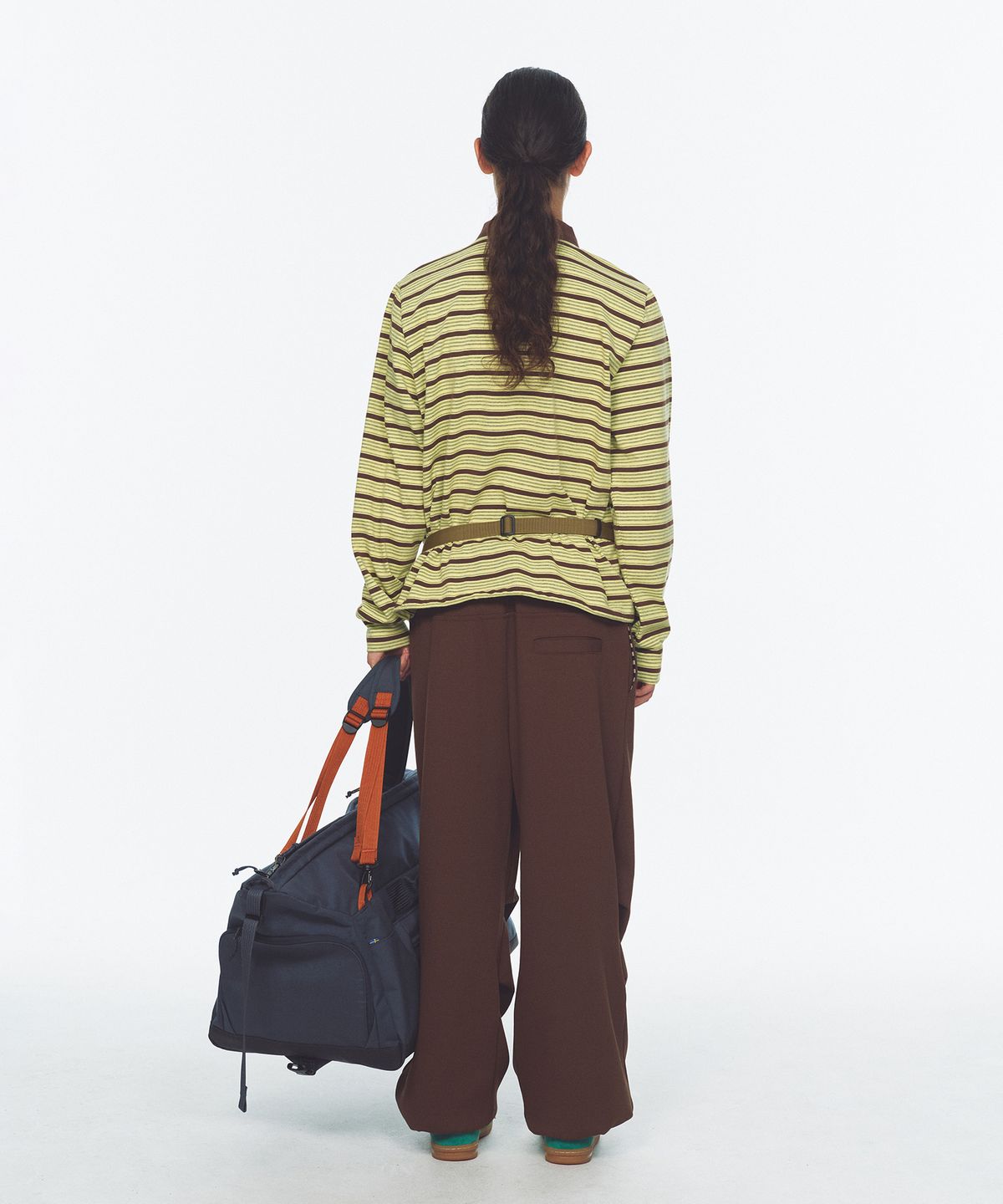 미나수(MENASOO) Waffle Layered Waist Pants_Brown