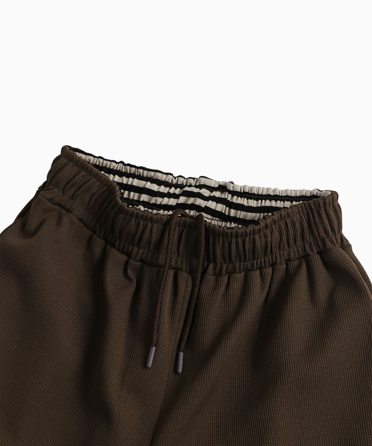 미나수(MENASOO) Waffle Layered Waist Pants_Brown