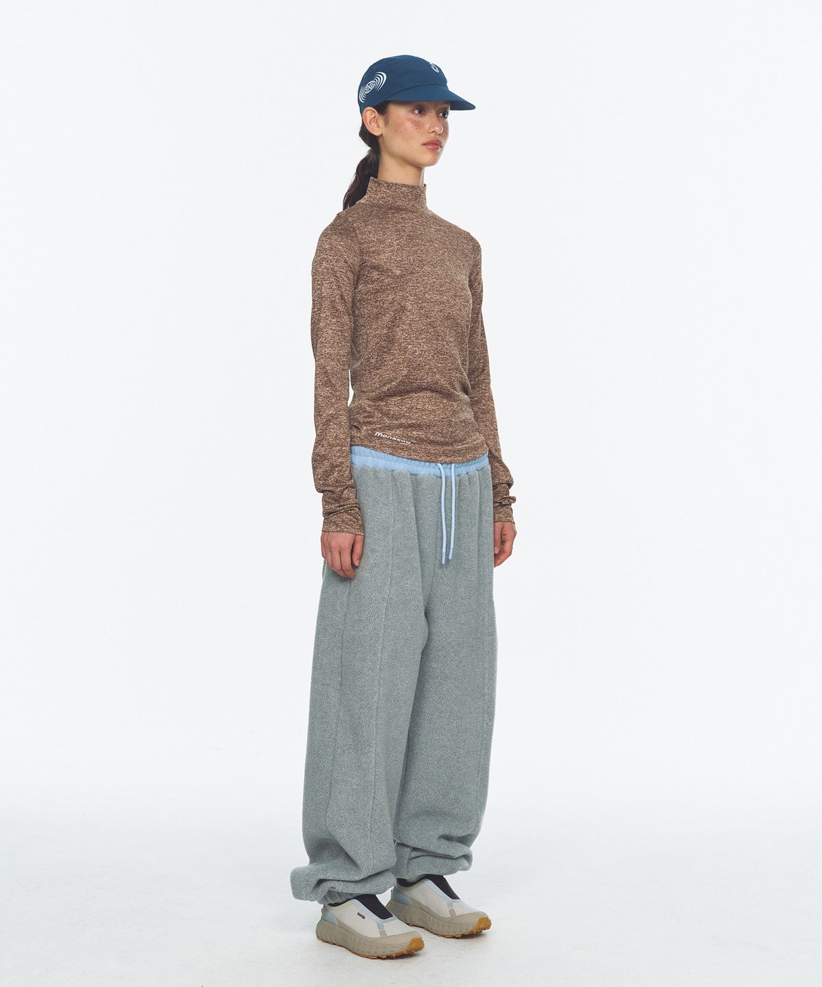 미나수(MENASOO) Waist Point Warm Fleece Jogger Pants_Melange Gray
