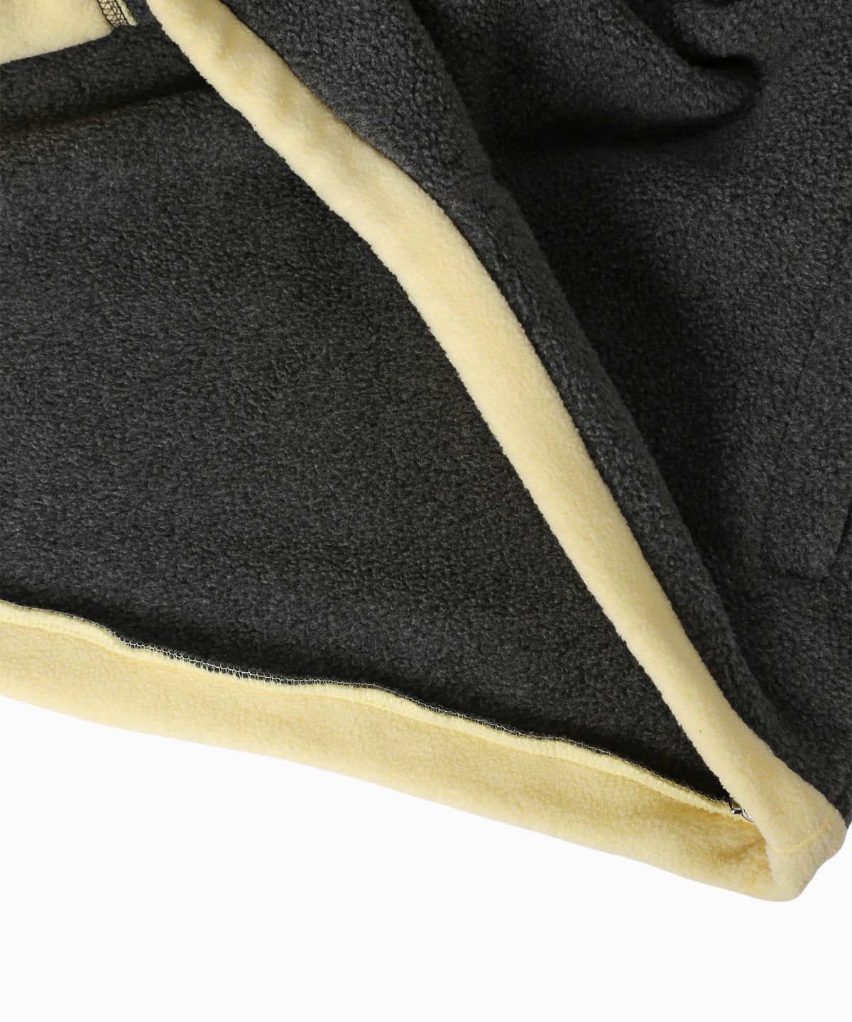 미나수(MENASOO) Two Tone Warm Fleece Half Zip Pullover_Charcoal