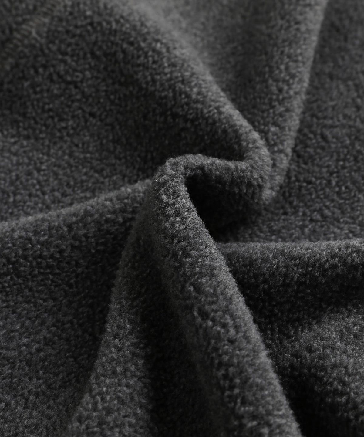 미나수(MENASOO) Two Tone Warm Fleece Half Zip Pullover_Charcoal
