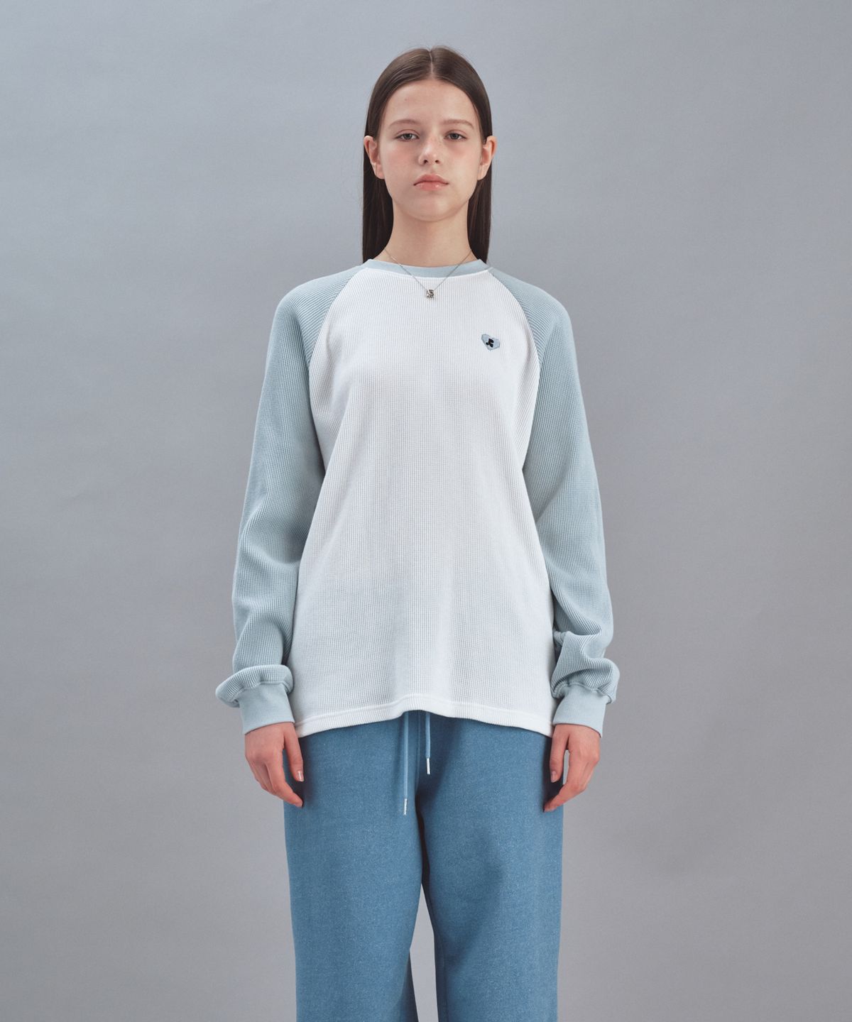 레스트앤레크레이션(REST&RECREATION) HEART LOGO WAFFLE LONG SLEEVE - WHITE
