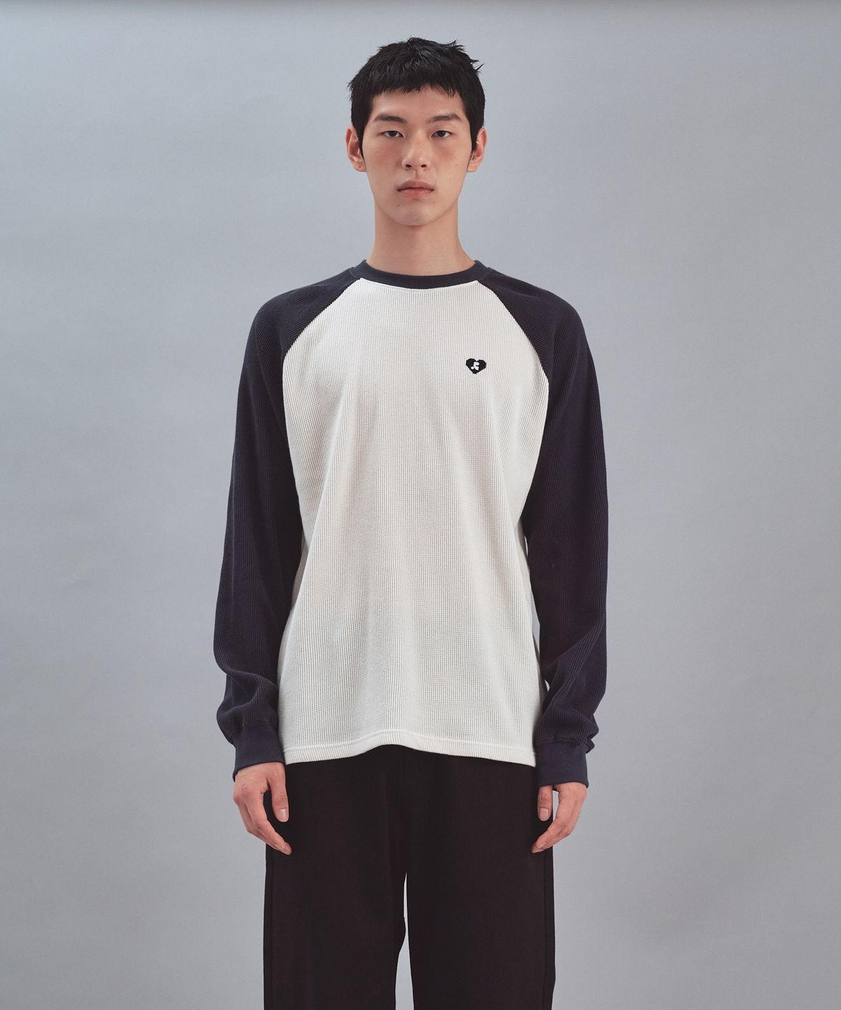 레스트앤레크레이션(REST&RECREATION) HEART LOGO WAFFLE LONG SLEEVE - CREAM