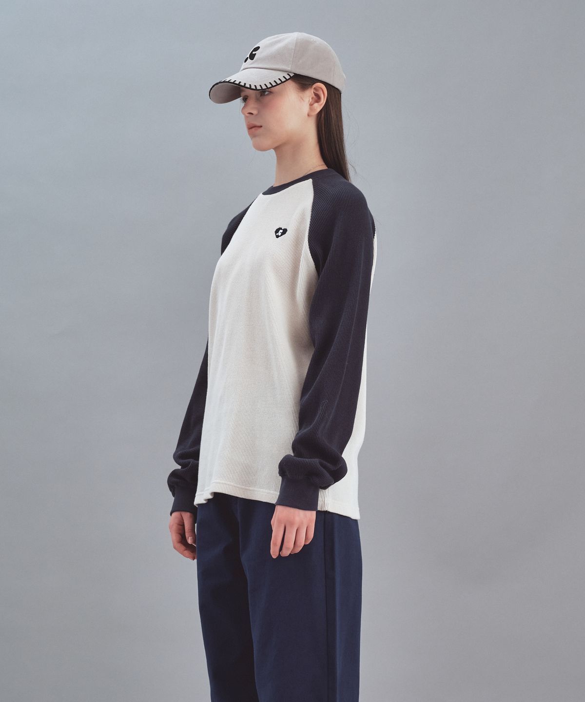 레스트앤레크레이션(REST&RECREATION) HEART LOGO WAFFLE LONG SLEEVE - CREAM