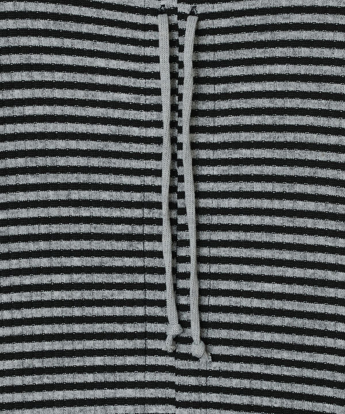 타입서비스(TYPESERVICE) Stripe Shirred Hoodie [Black]