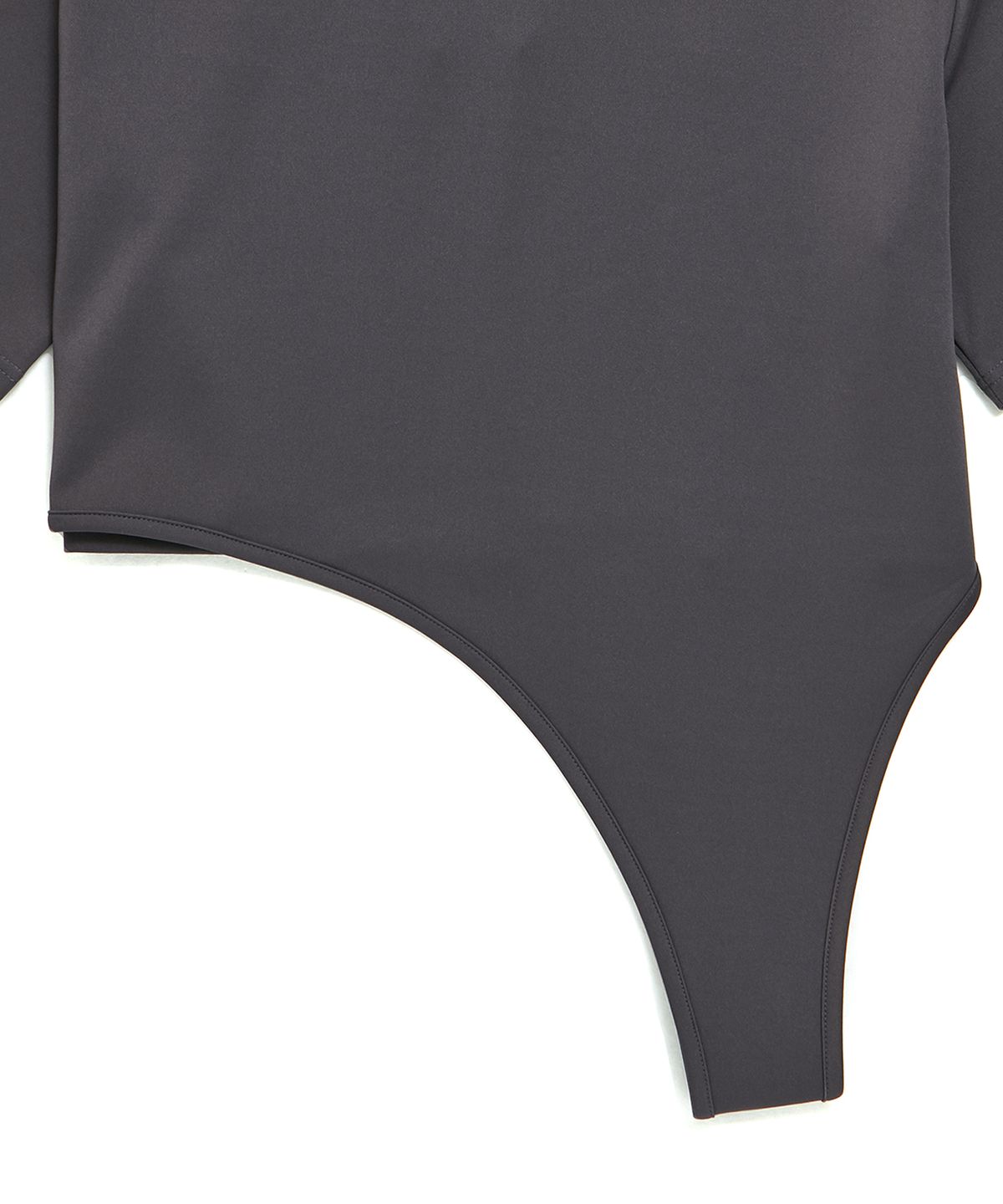 판영(FANYOUNG) CURVE OVERLAY TOP CHARCOAL