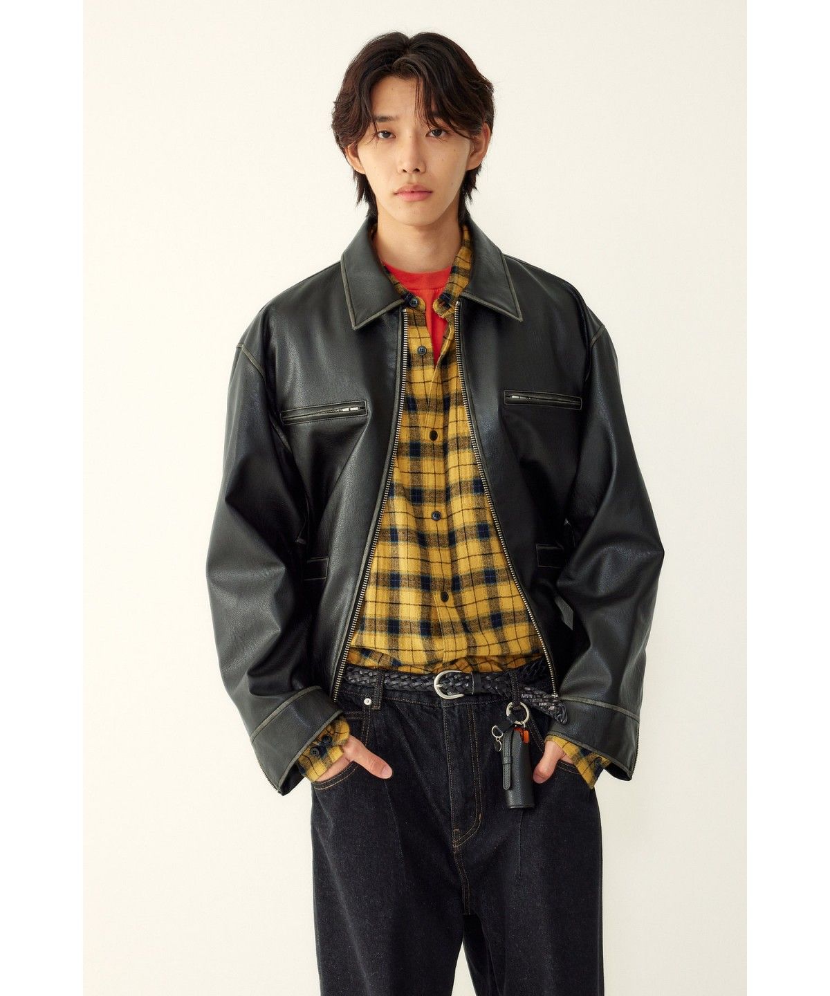 스튜디오 톰보이(STUDIO TOMBOY) [MEN] 신세틱 레더 포켓 디테일 집업 점퍼 _블랙_9156361833