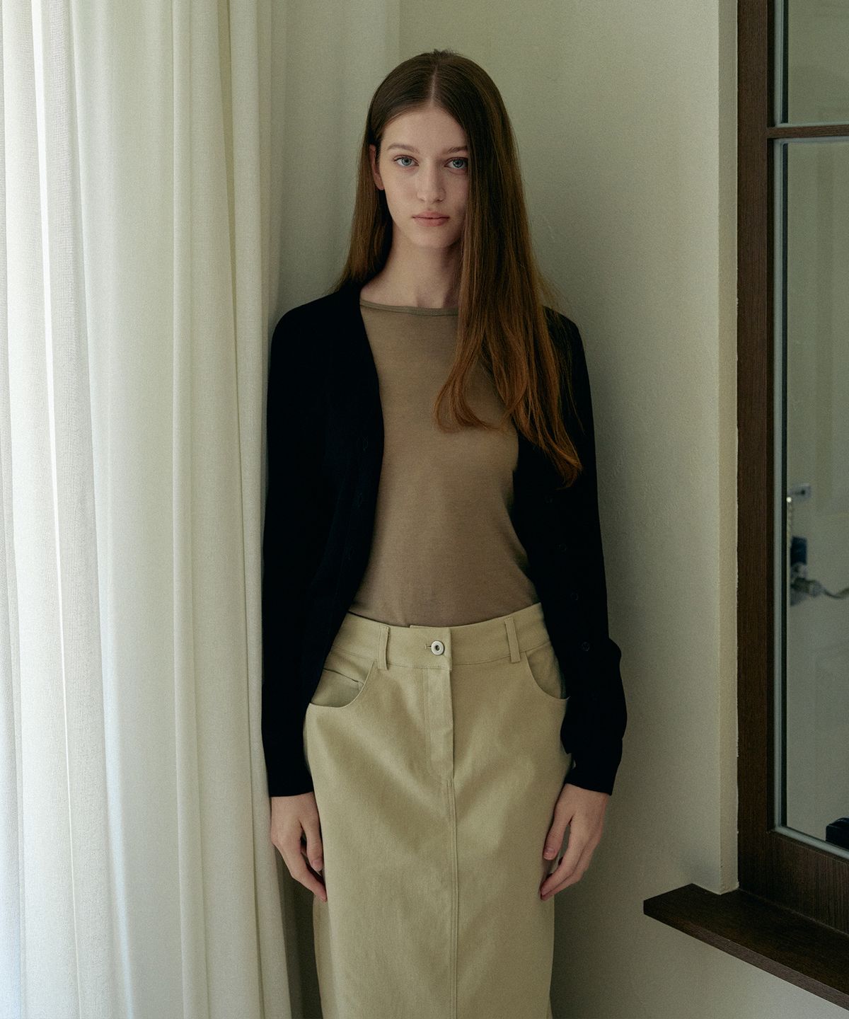 아템포(ATEMPO) ESSENTIAL V-NECK KNIT CARDIGAN