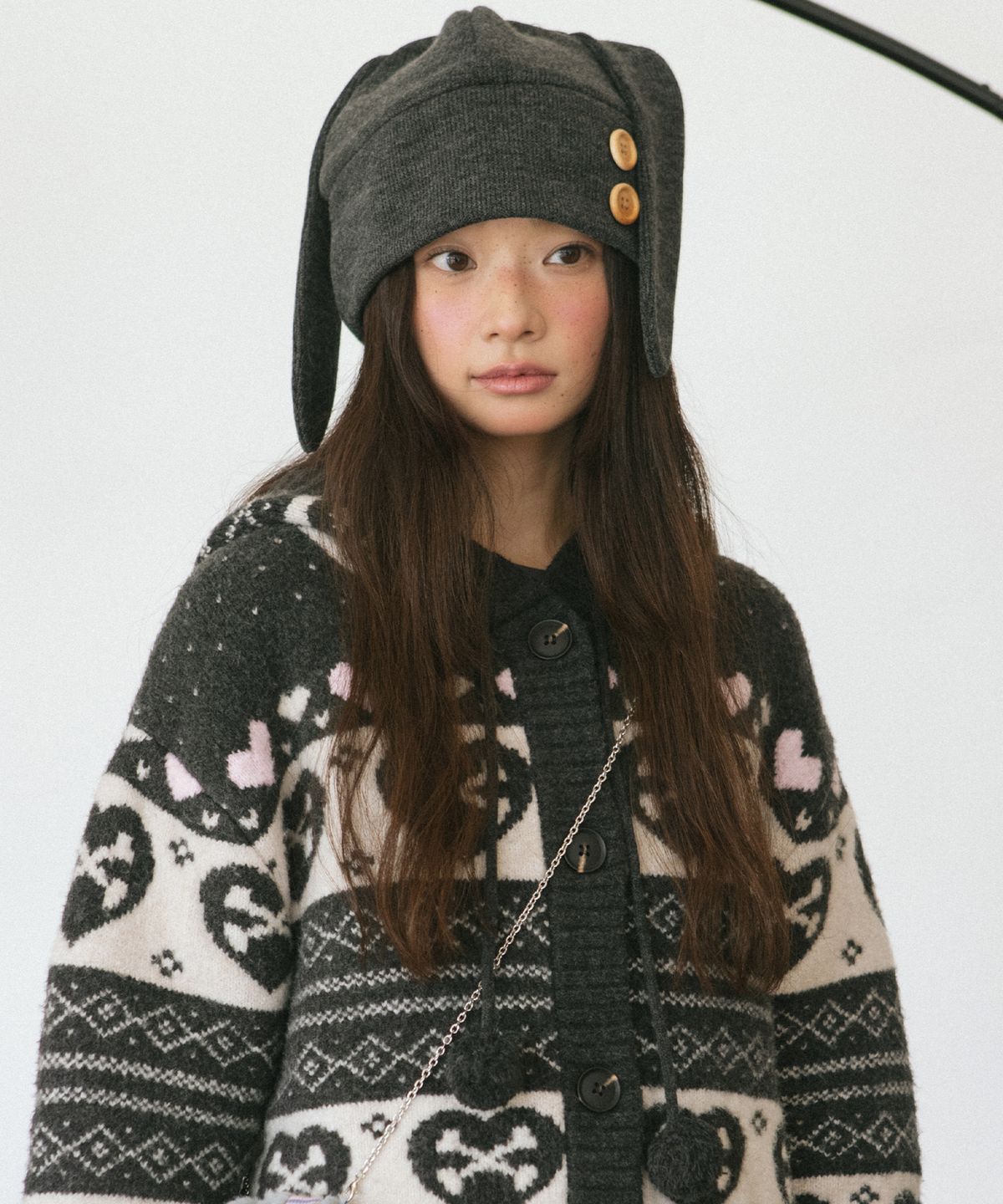 카비시(CAVISH) RABBIT BUTTON BEANIE CHARCOAL(CV2GFUAB33A)