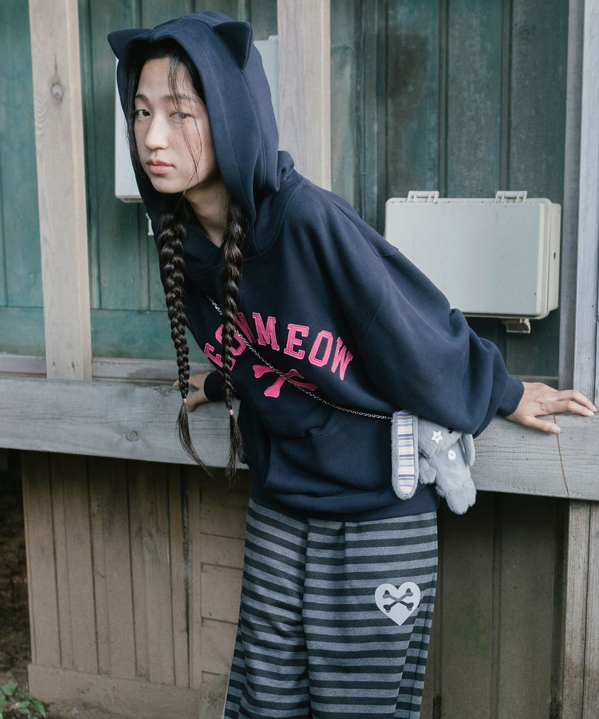 카비시(CAVISH) MEOW MEOW CAT EAR HOODIE NAVY(CV2GFFM401A)