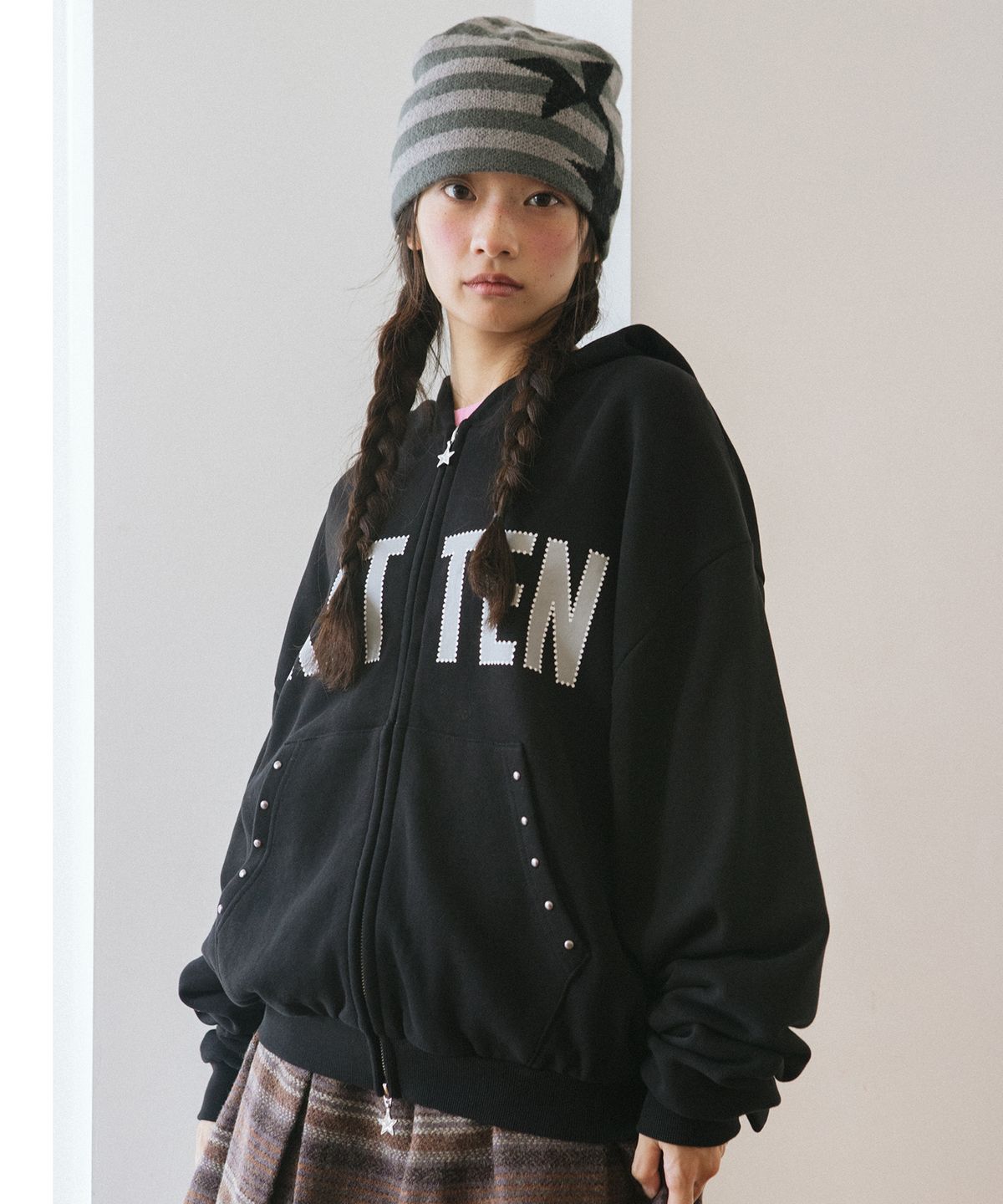 카비시(CAVISH) KITTEN EARS ZIP UP HOODIE BLACK(CV2GFFM484A)