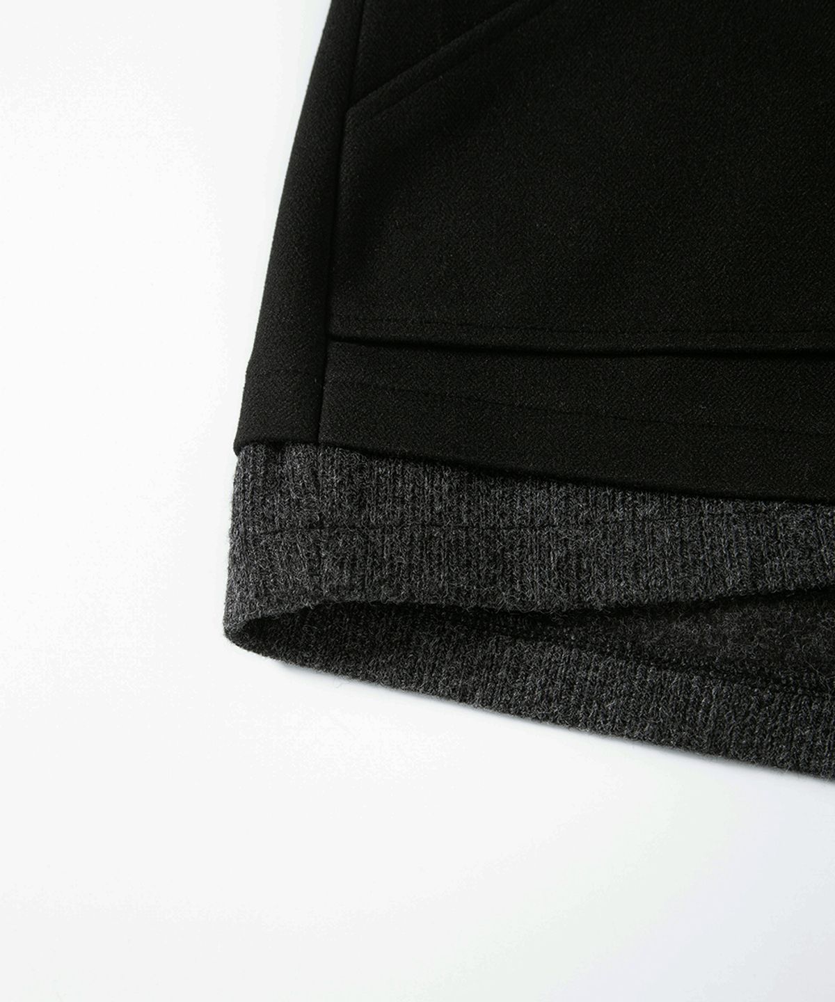 애즈온(ASON) MABLE TWO TONE SHORT PANTS / BLACK