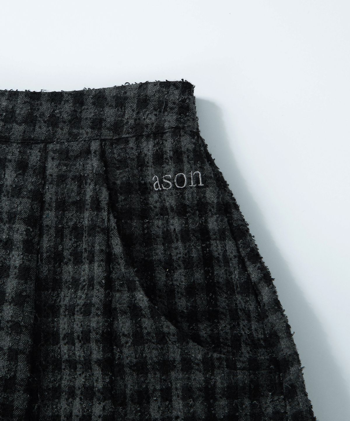 애즈온(ASON) CHECK FOND PLEATED MIDI SKIRT / CHARCOAL